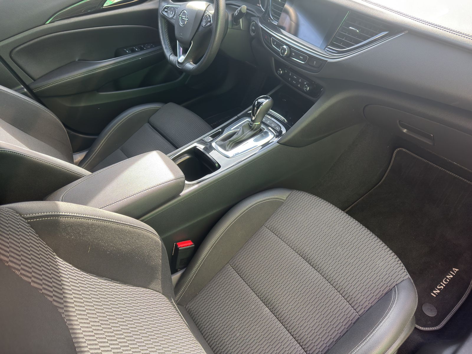 OPEL Insignia 1.6 T Sports Tourer Excellence Automatic-image-8