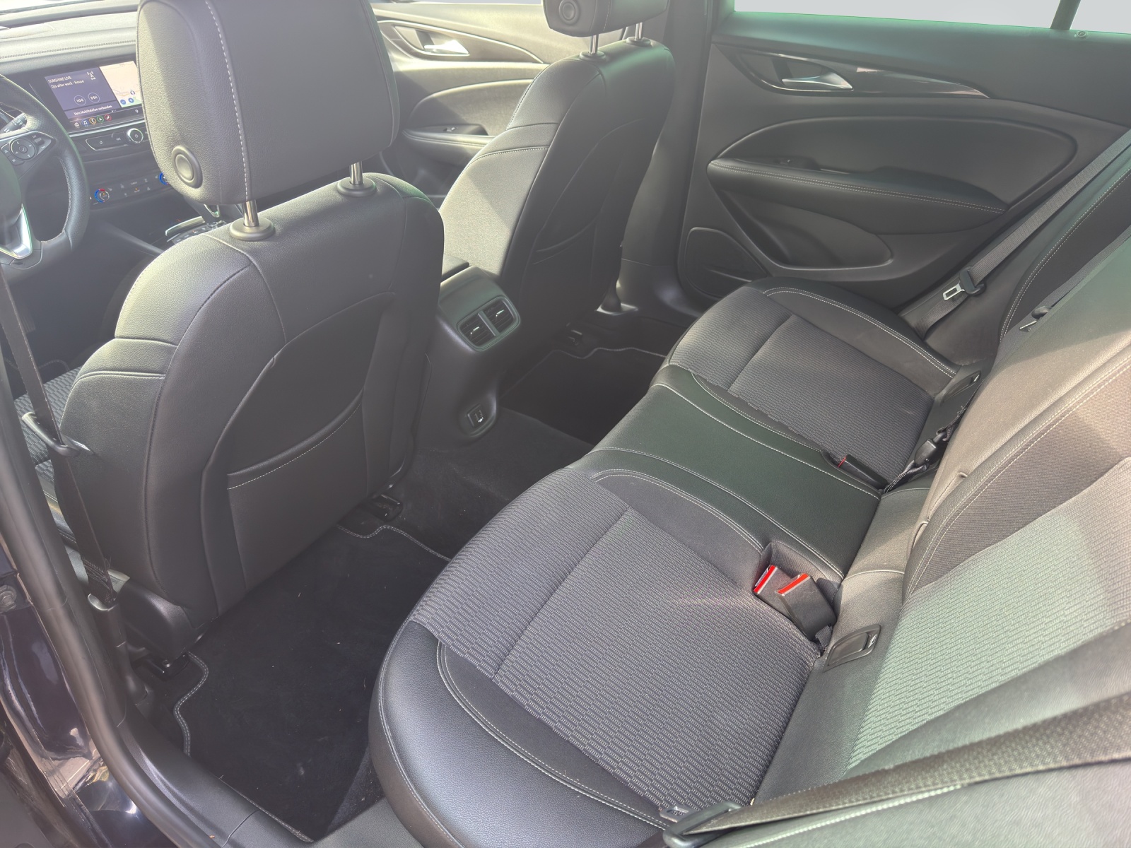 OPEL Insignia 1.6 T Sports Tourer Excellence Automatic-image-7