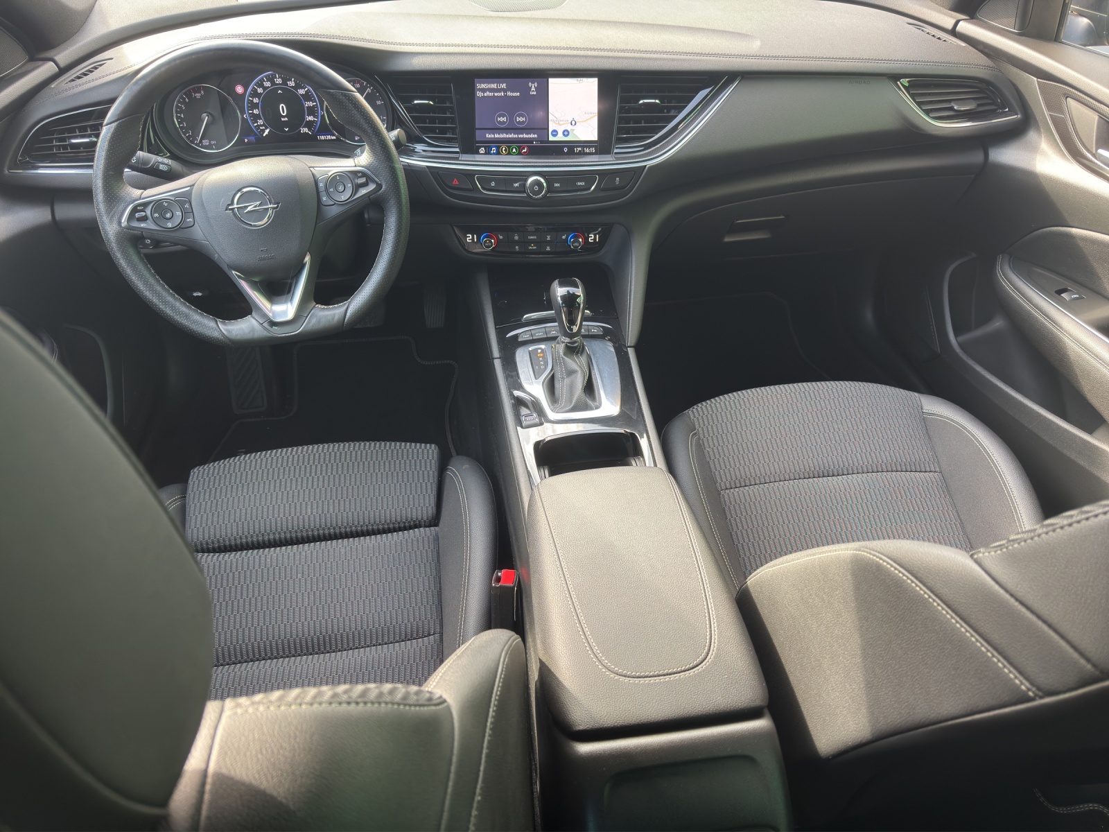 OPEL Insignia 1.6 T Sports Tourer Excellence Automatic-image-5