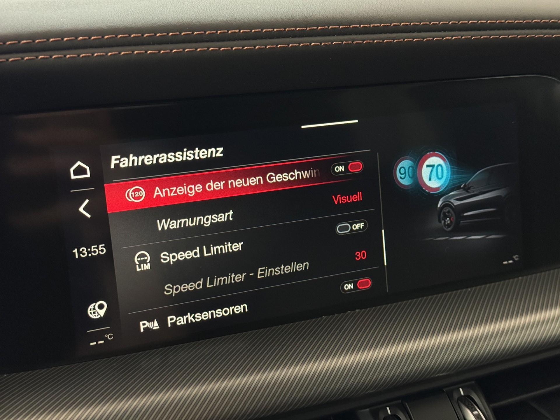 ALFA ROMEO Stelvio 2.0 Intensa Pack Sky Q4 AT8 "Sonder-Edition mit Panorama-Glasschiebedach"-image-25