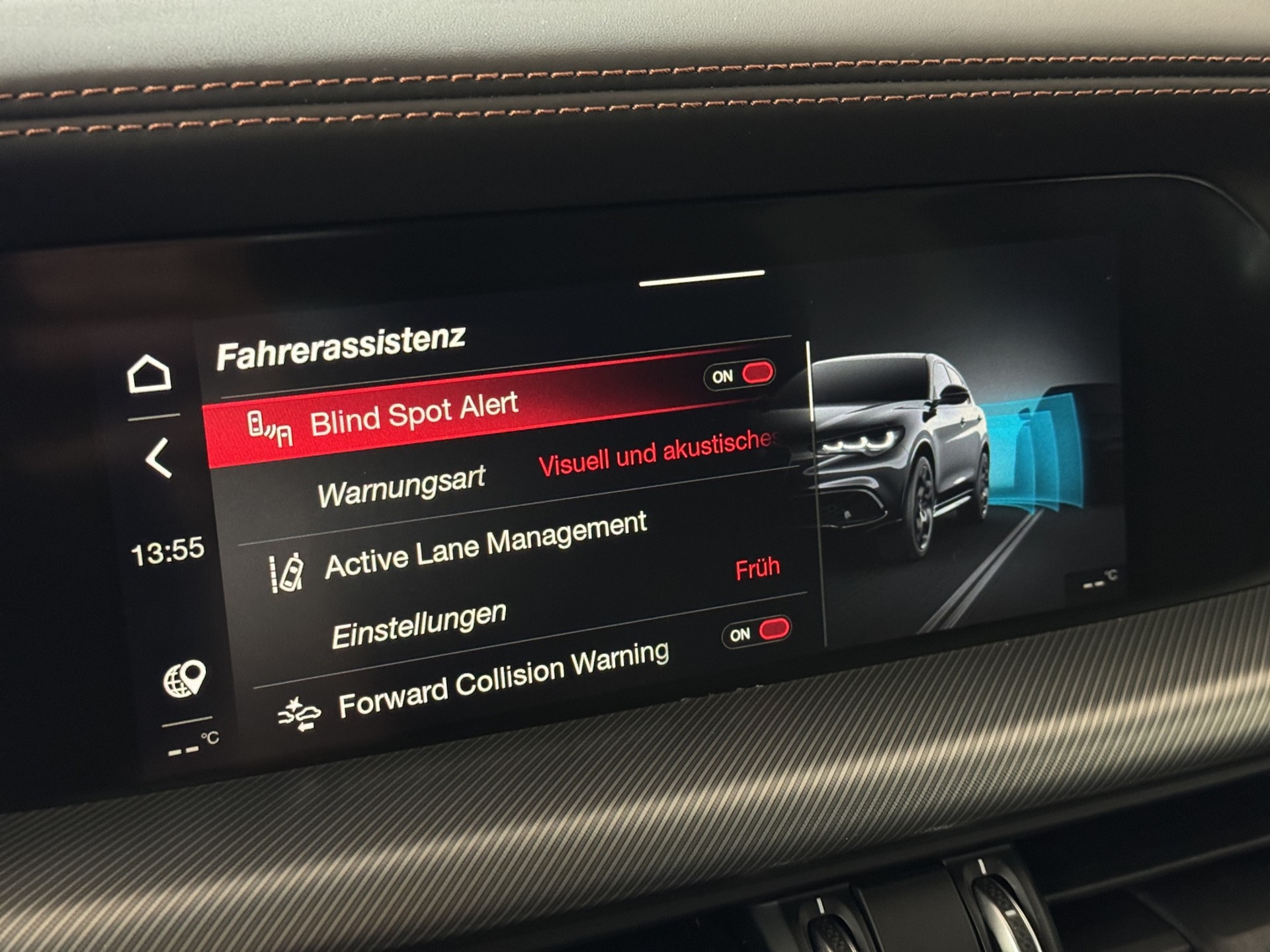 ALFA ROMEO Stelvio 2.0 Intensa Pack Sky Q4 AT8 "Sonder-Edition mit Panorama-Glasschiebedach"-image-23