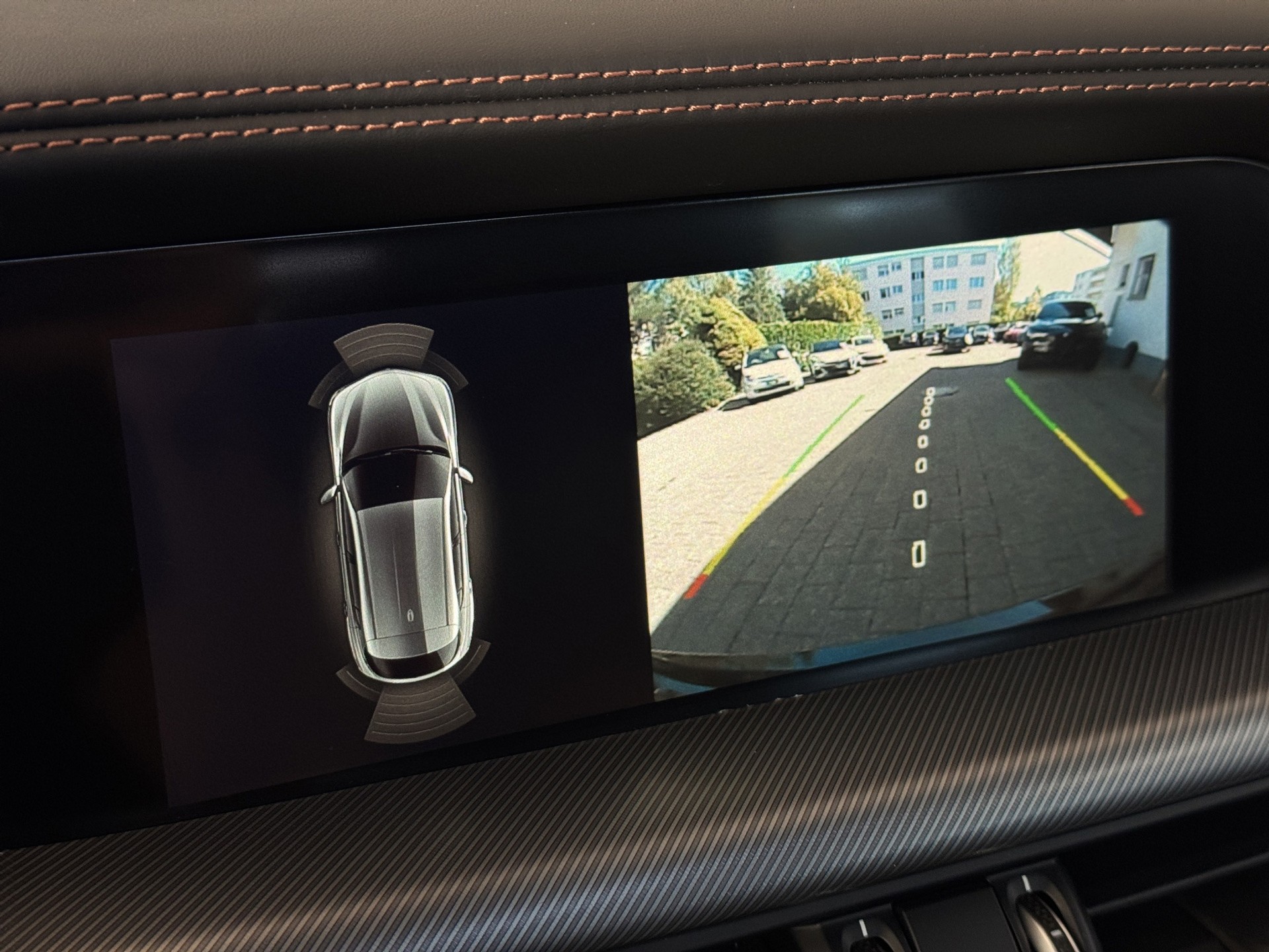 ALFA ROMEO Stelvio 2.0 Intensa Pack Sky Q4 AT8 "Sonder-Edition mit Panorama-Glasschiebedach"-image-22