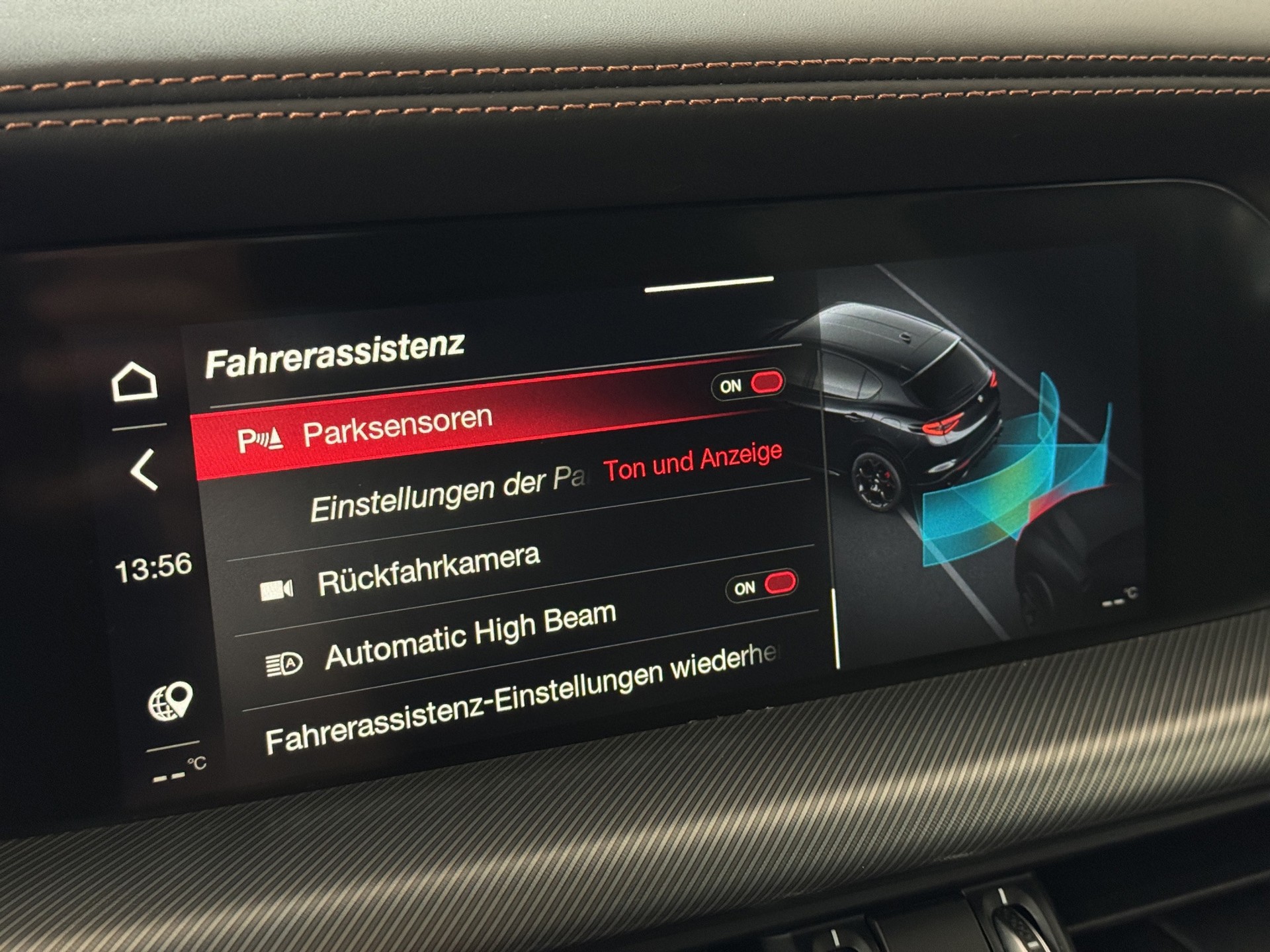 ALFA ROMEO Stelvio 2.0 Intensa Pack Sky Q4 AT8 "Sonder-Edition mit Panorama-Glasschiebedach"-image-26
