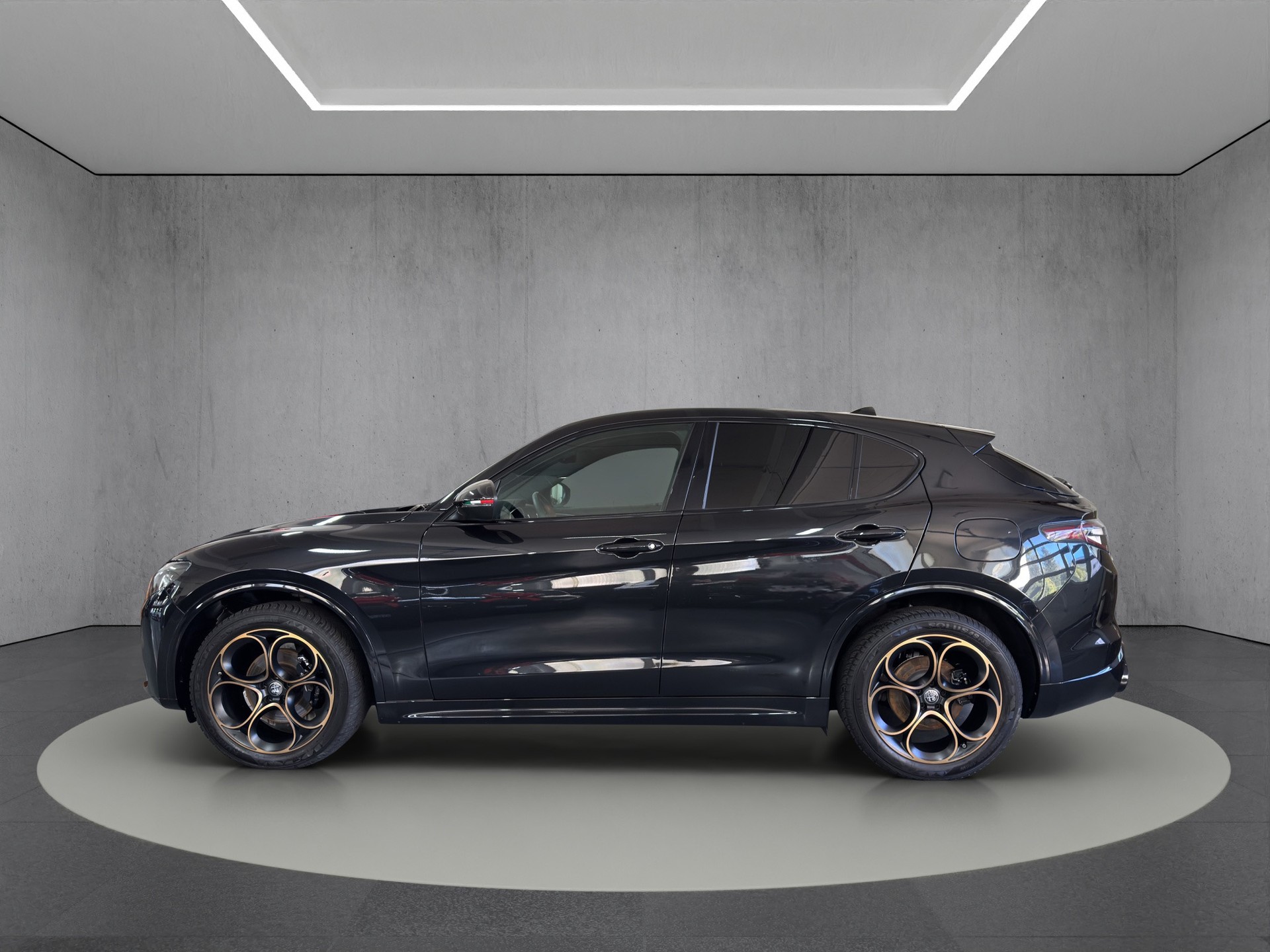 ALFA ROMEO Stelvio 2.0 Intensa Pack Sky Q4 AT8 "Sonder-Edition mit Panorama-Glasschiebedach"-image-2