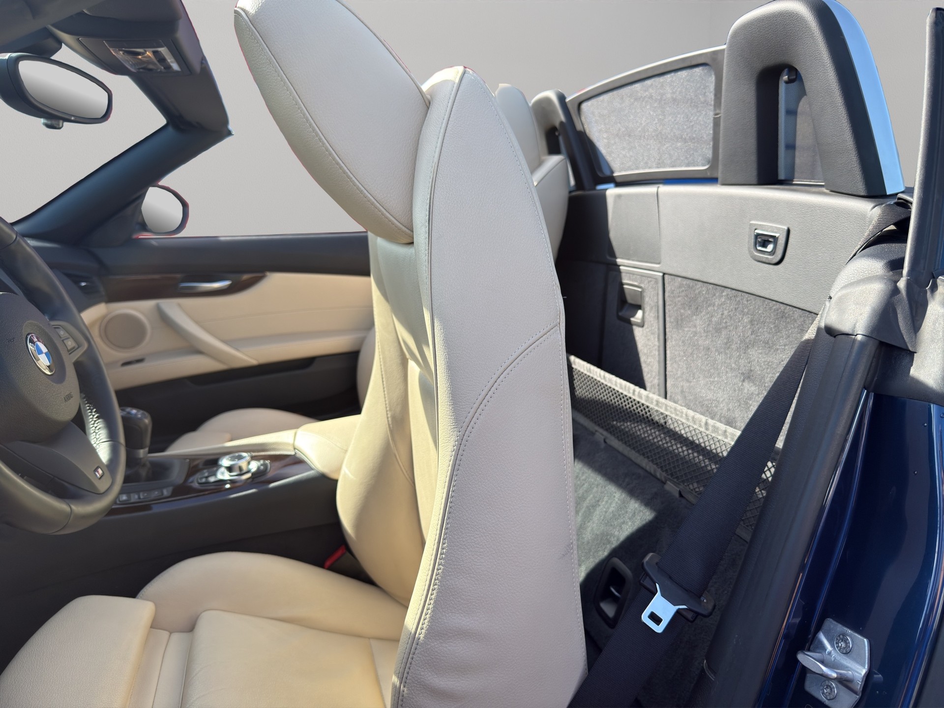 BMW Z4 sDrive35i-image-17