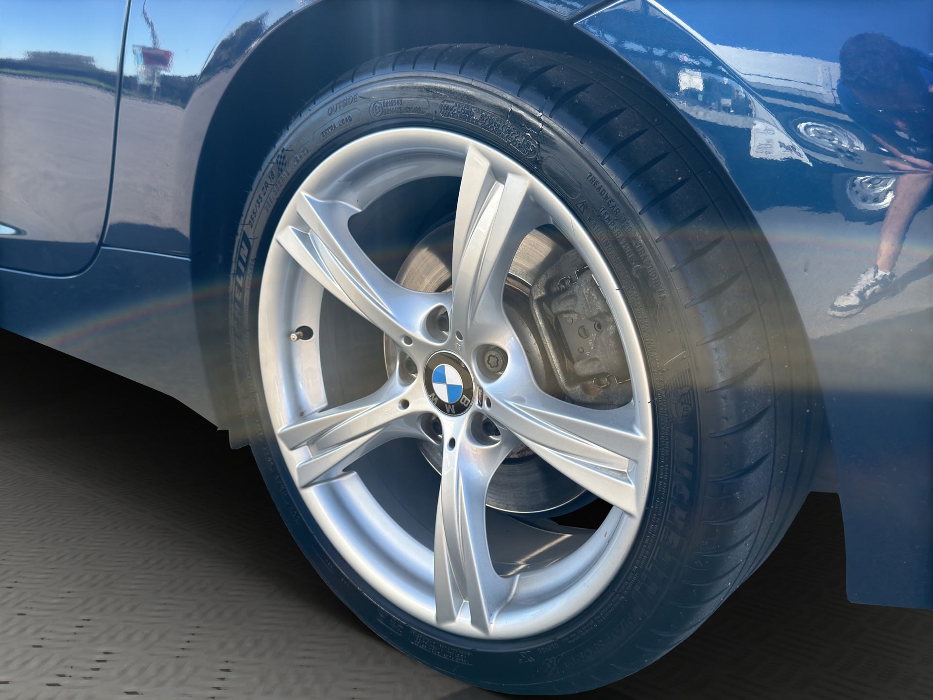 BMW Z4 sDrive35i-image-24