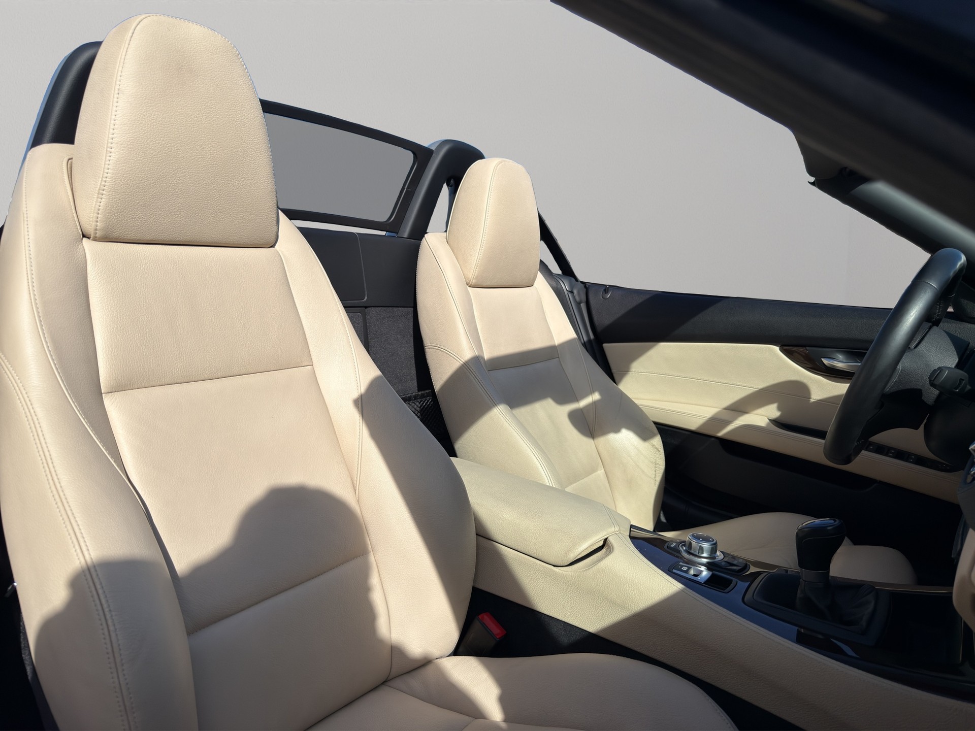 BMW Z4 sDrive35i-image-21