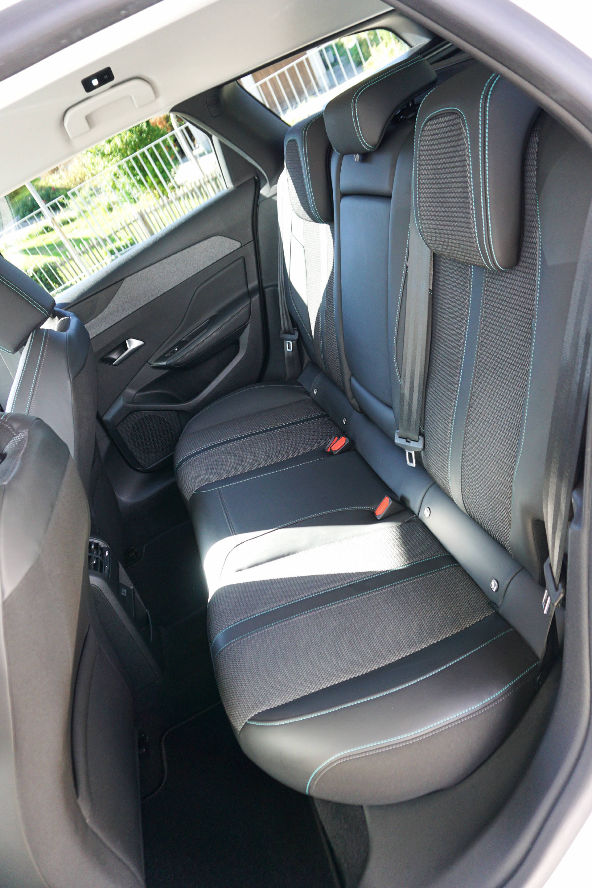 PEUGEOT 308 SW 1.5 BlueHDi Allure Pack-image-9