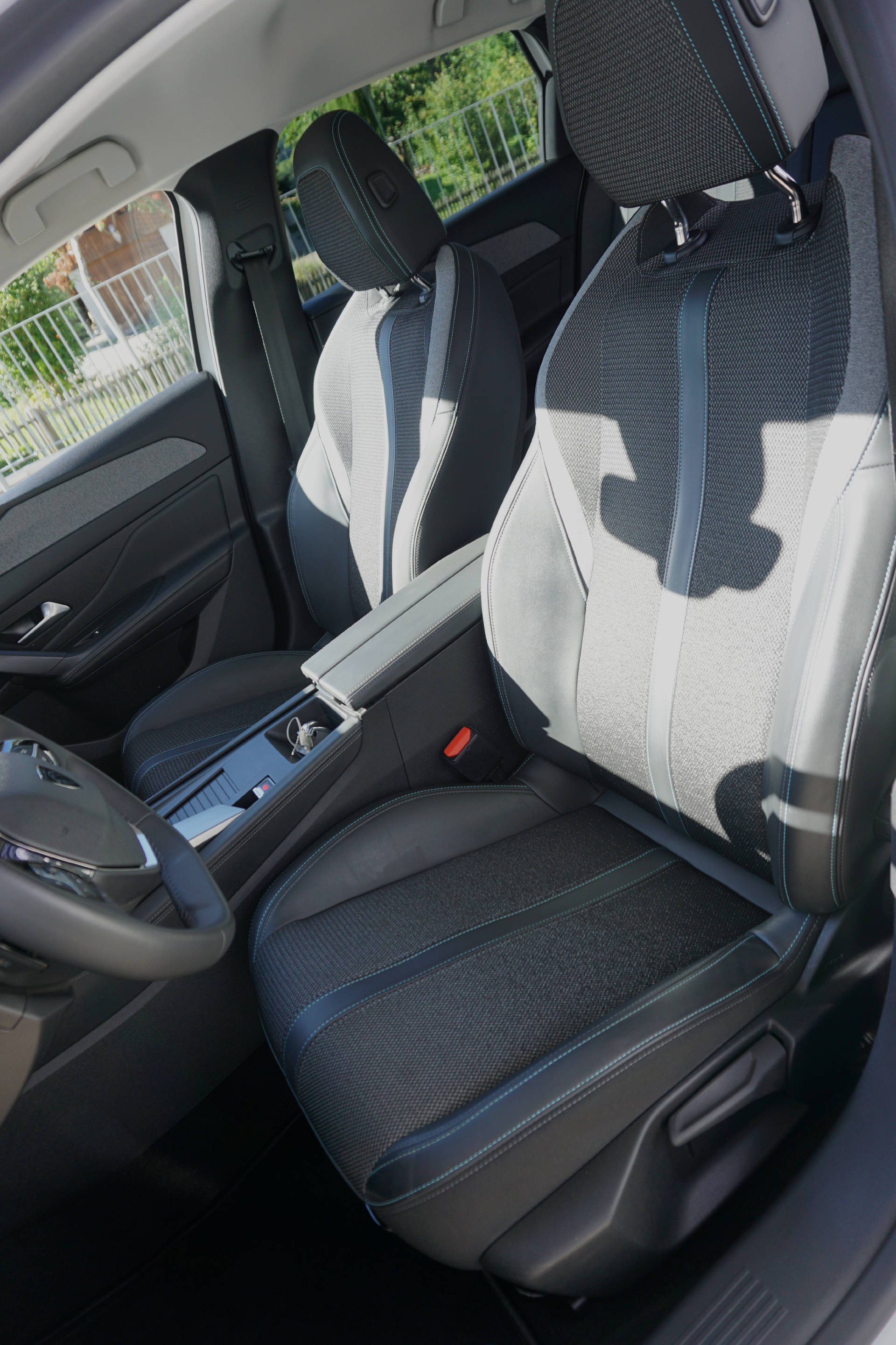 PEUGEOT 308 SW 1.5 BlueHDi Allure Pack-image-8
