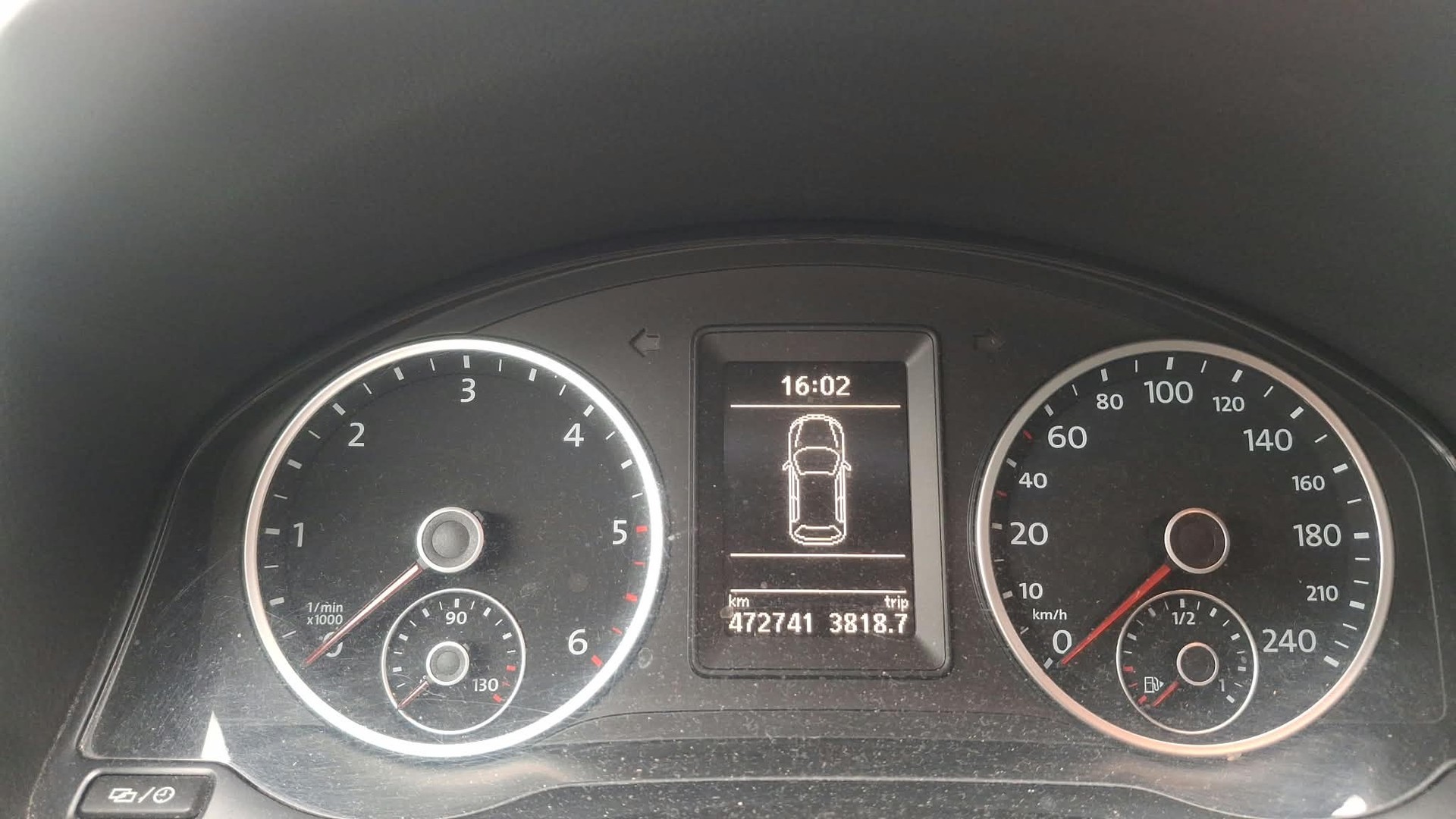 VW Tiguan 2.0 TDI BlueMotion Track&Field 4Motion-image-9