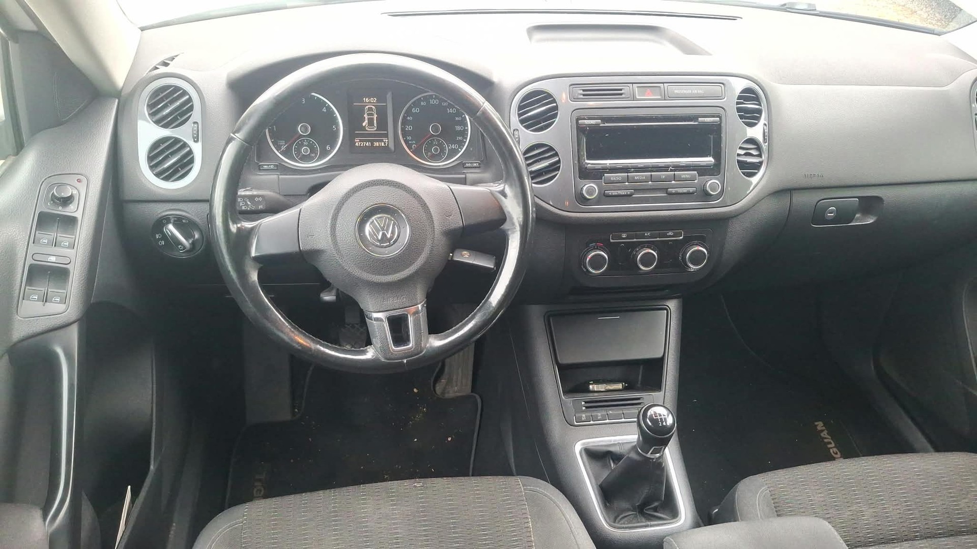 VW Tiguan 2.0 TDI BlueMotion Track&Field 4Motion-image-7