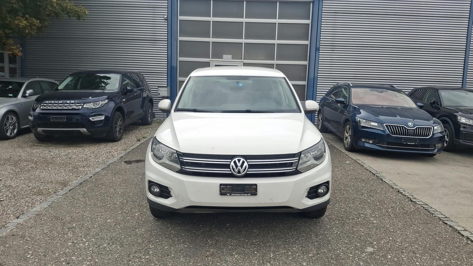 VW Tiguan 2.0 TDI BlueMotion Track&Field 4Motion-image-0