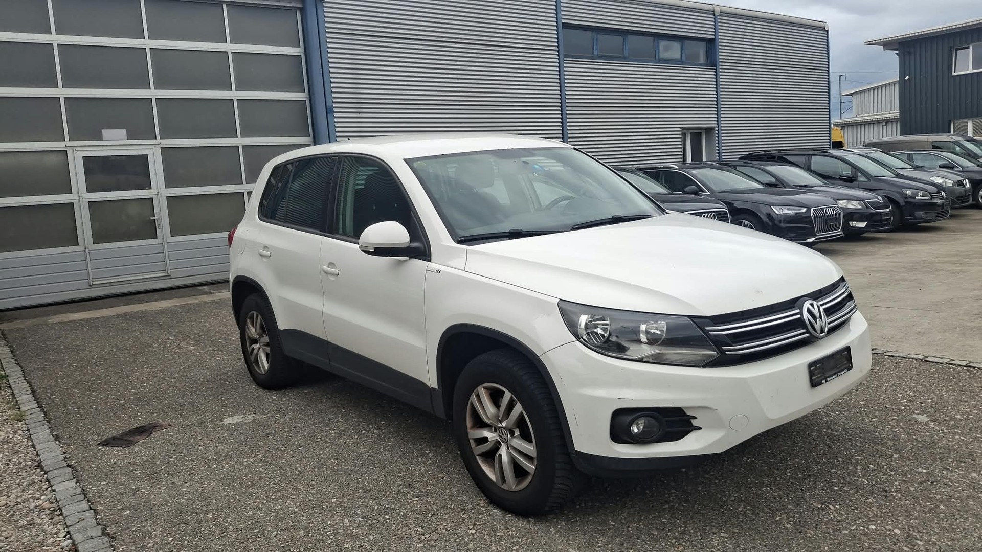 VW Tiguan 2.0 TDI BlueMotion Track&Field 4Motion-image-1