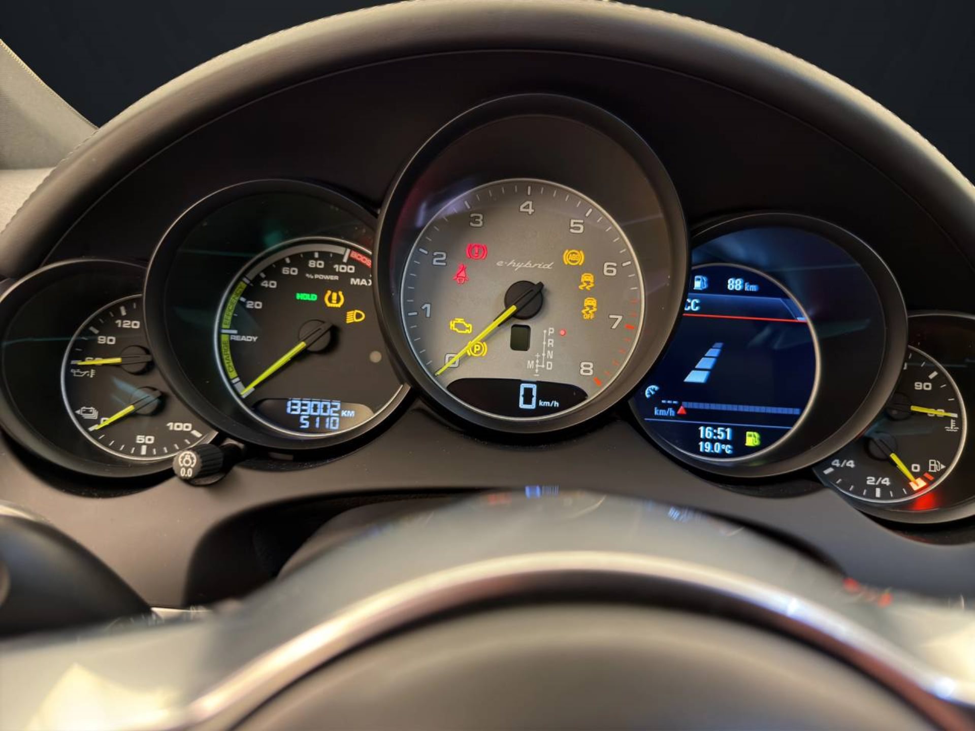 PORSCHE Cayenne S E-Hybrid-image-20