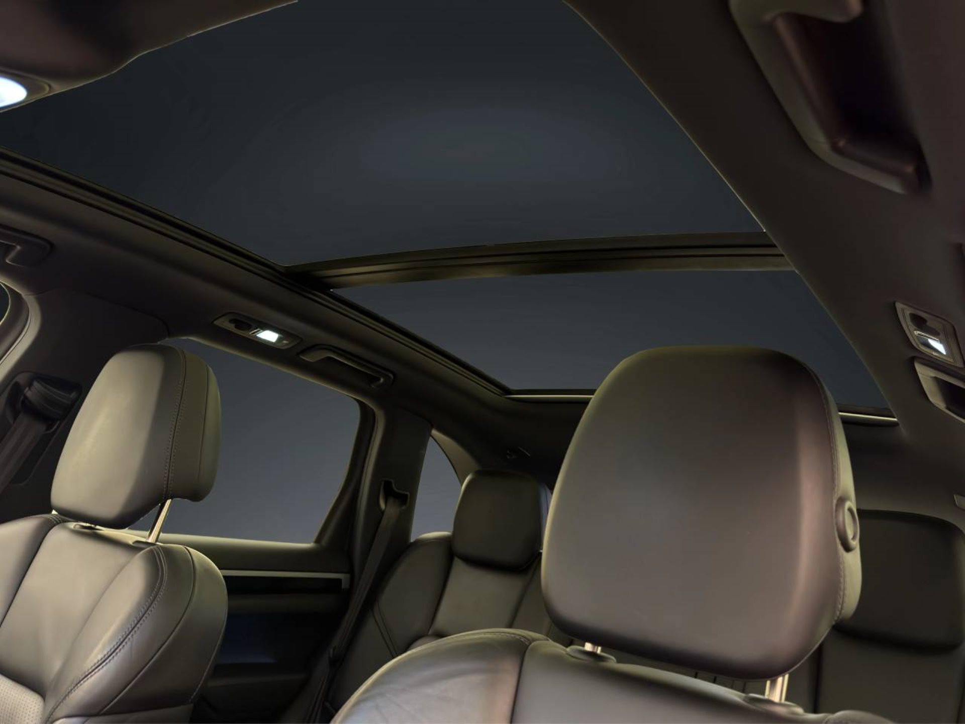 PORSCHE Cayenne S E-Hybrid-image-24