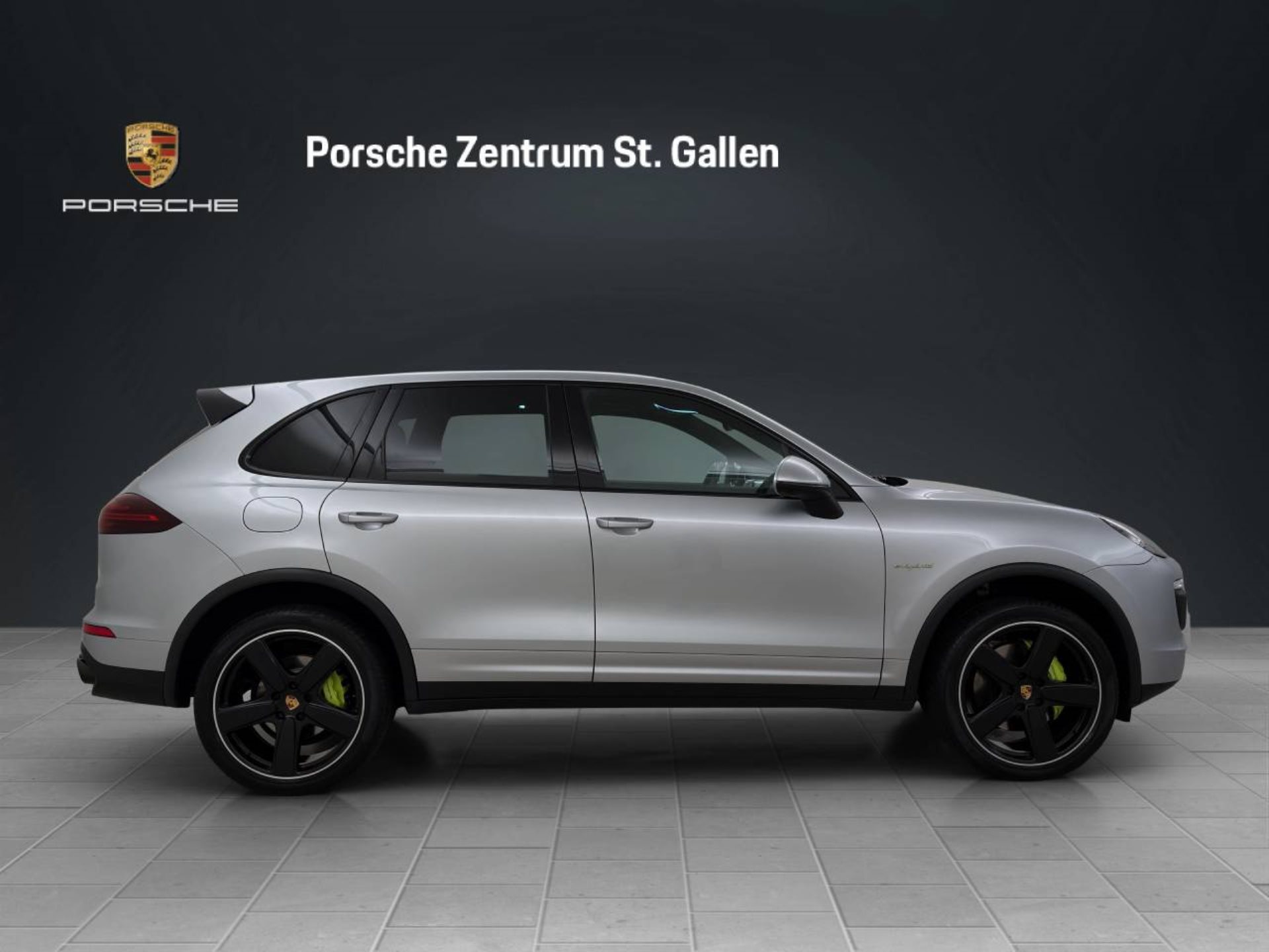 PORSCHE Cayenne S E-Hybrid-image-7