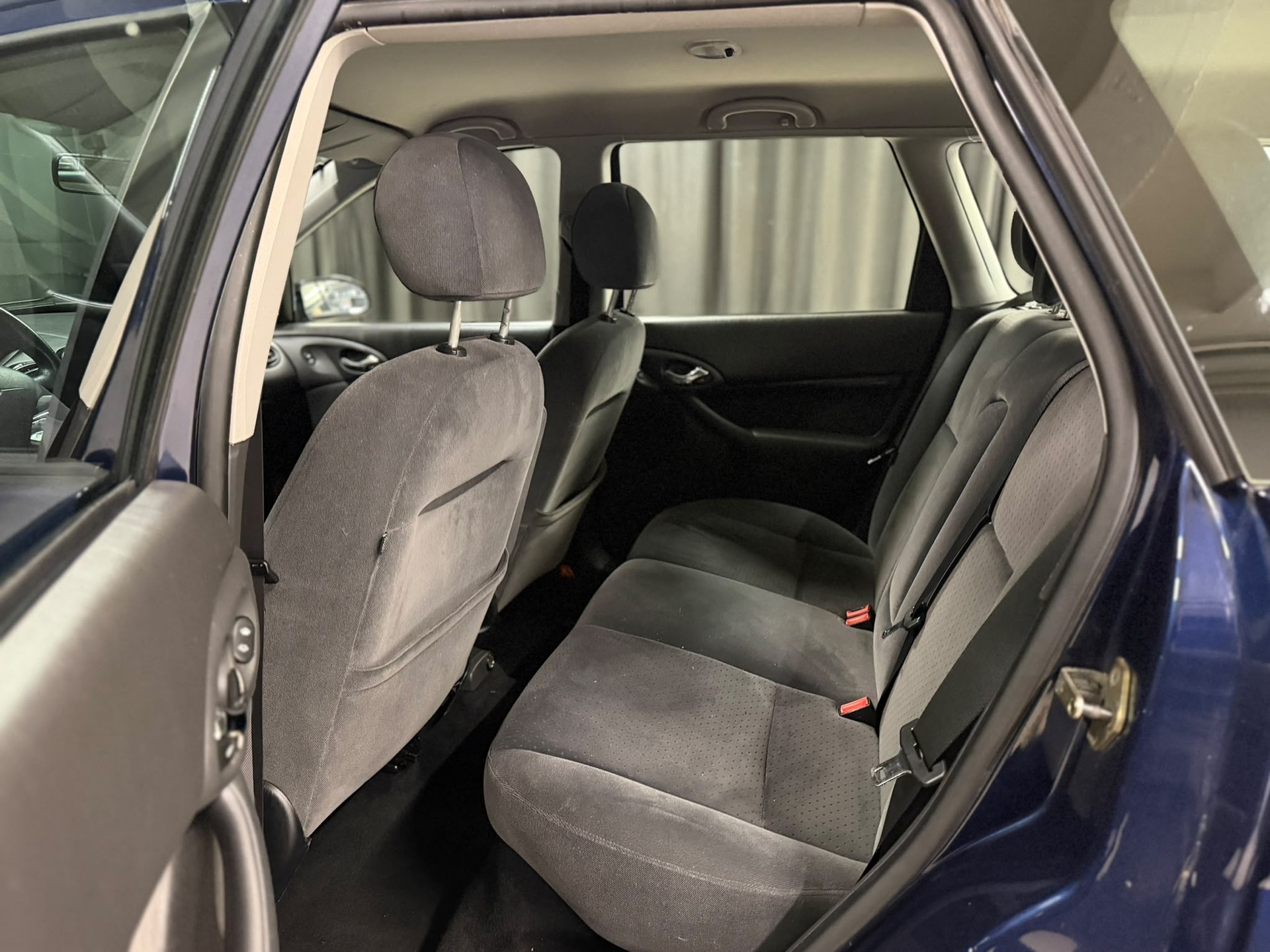 FORD Focus 1.8i 16V Carving-image-7