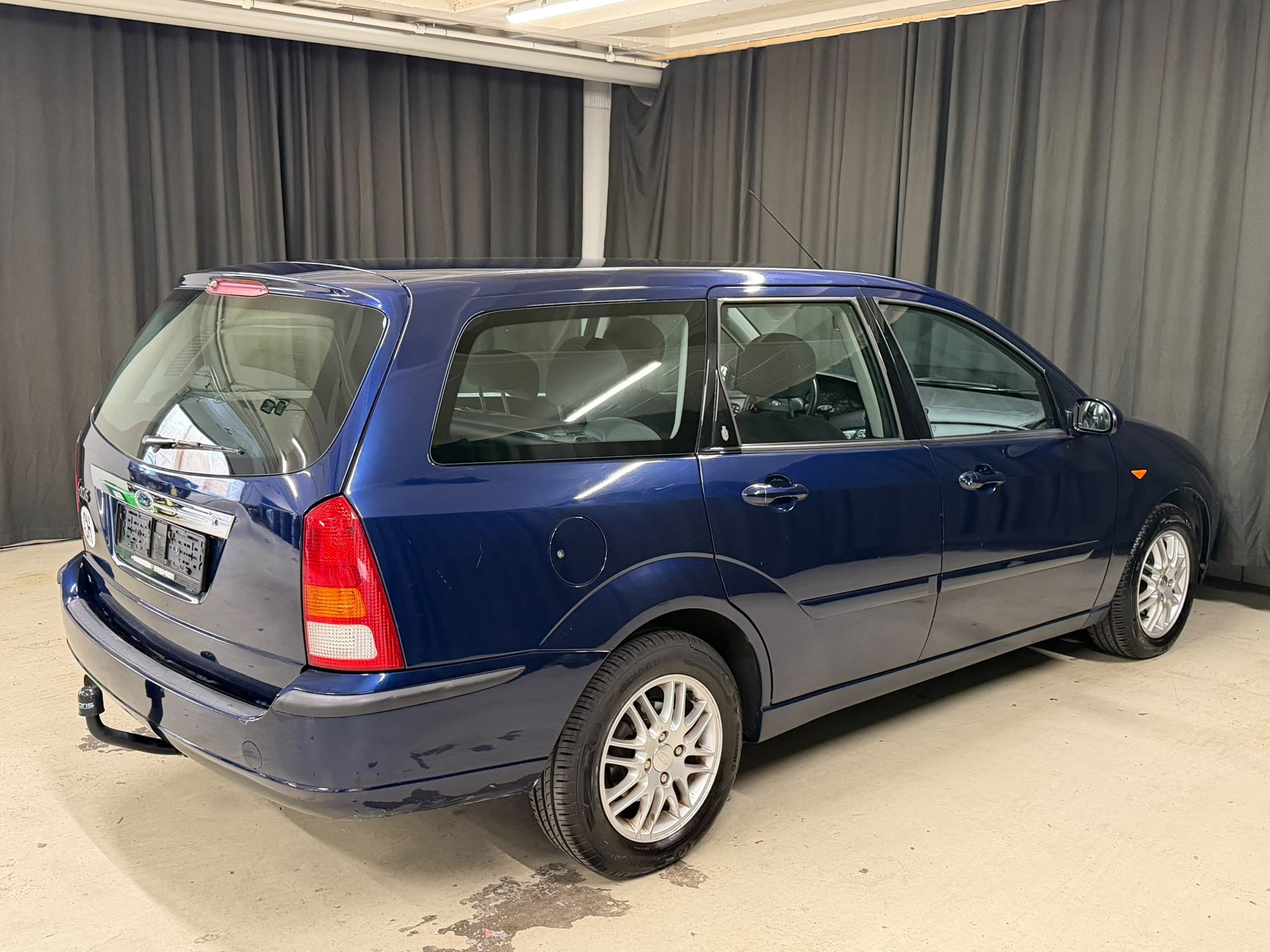 FORD Focus 1.8i 16V Carving-image-3