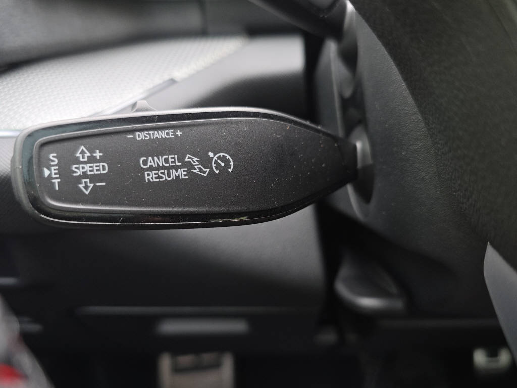 SKODA Kodiaq 2.0 TSI RS 4x4 /7-Plätzer-image-26