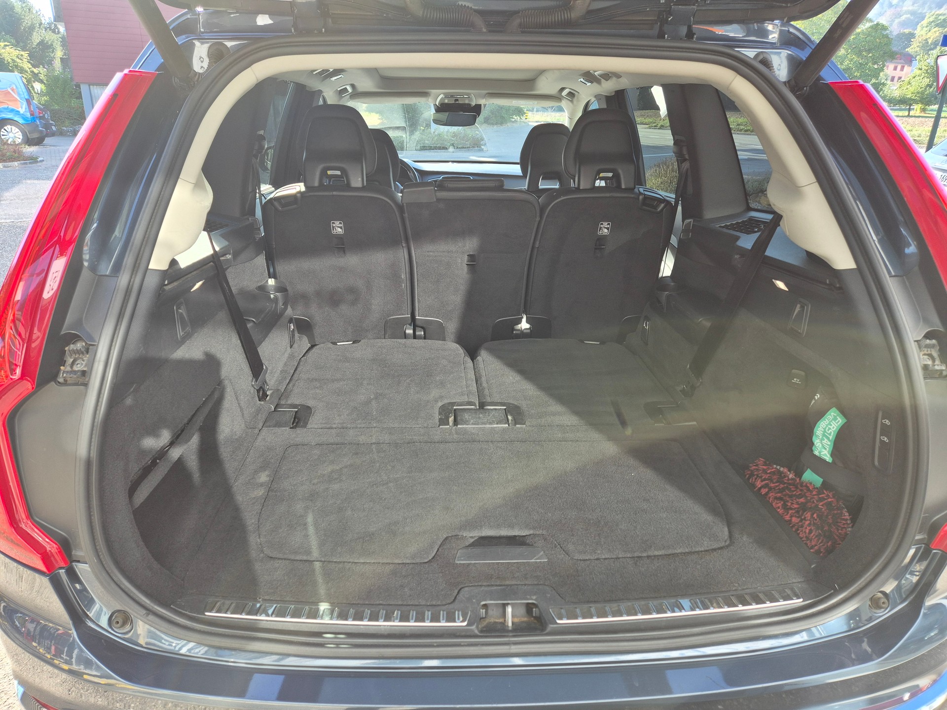 VOLVO XC90 D5 AWD Inscription Geartronic-image-4