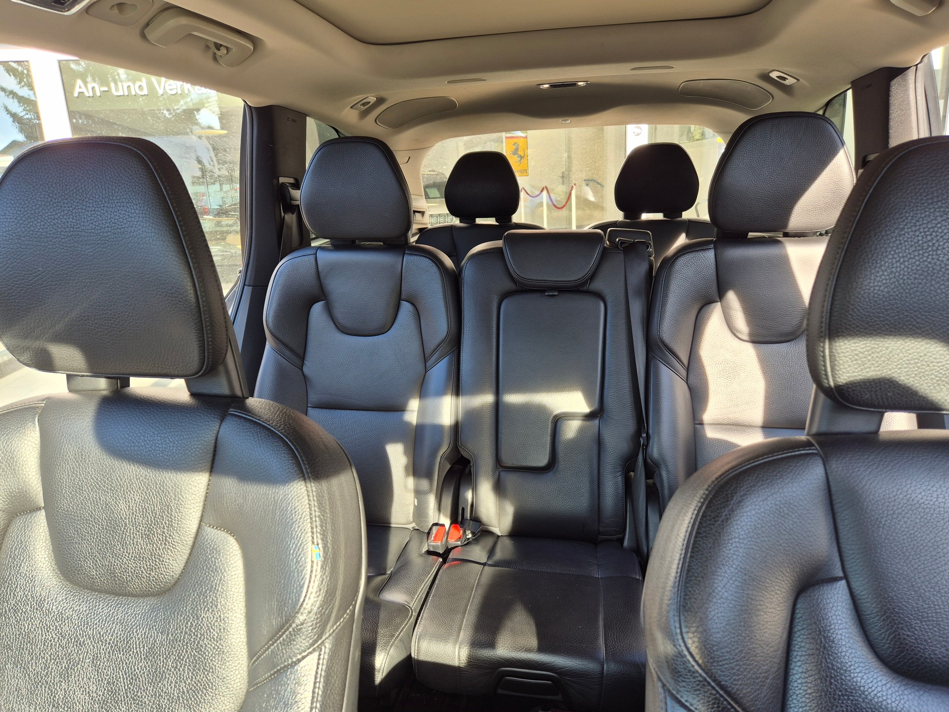 VOLVO XC90 D5 AWD Inscription Geartronic-image-9