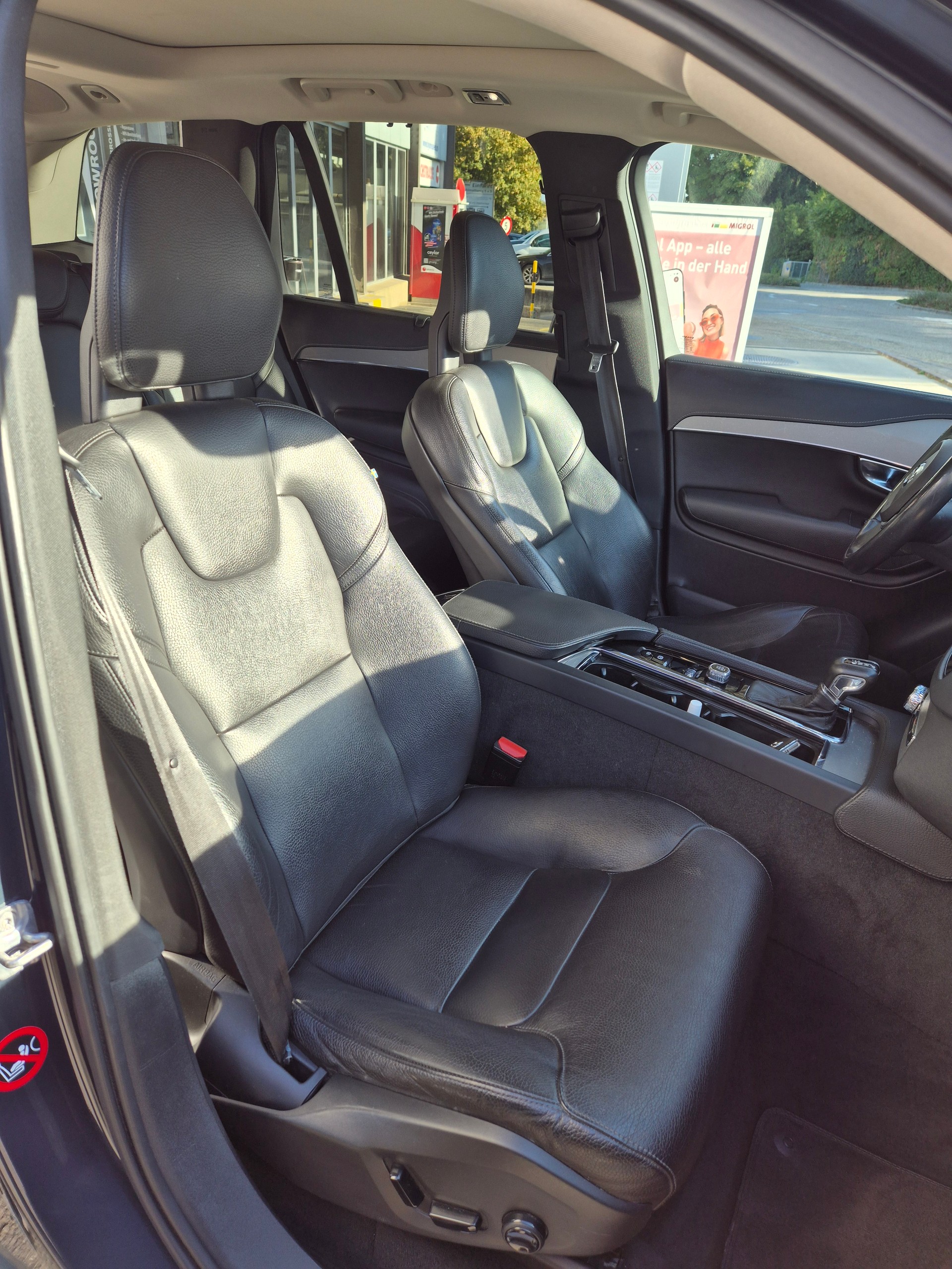 VOLVO XC90 D5 AWD Inscription Geartronic-image-7
