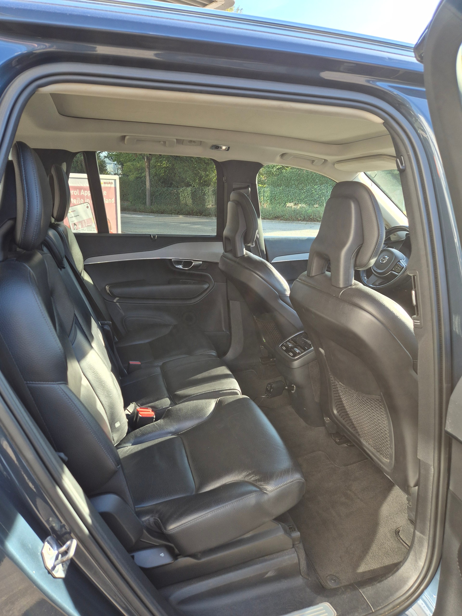 VOLVO XC90 D5 AWD Inscription Geartronic-image-6