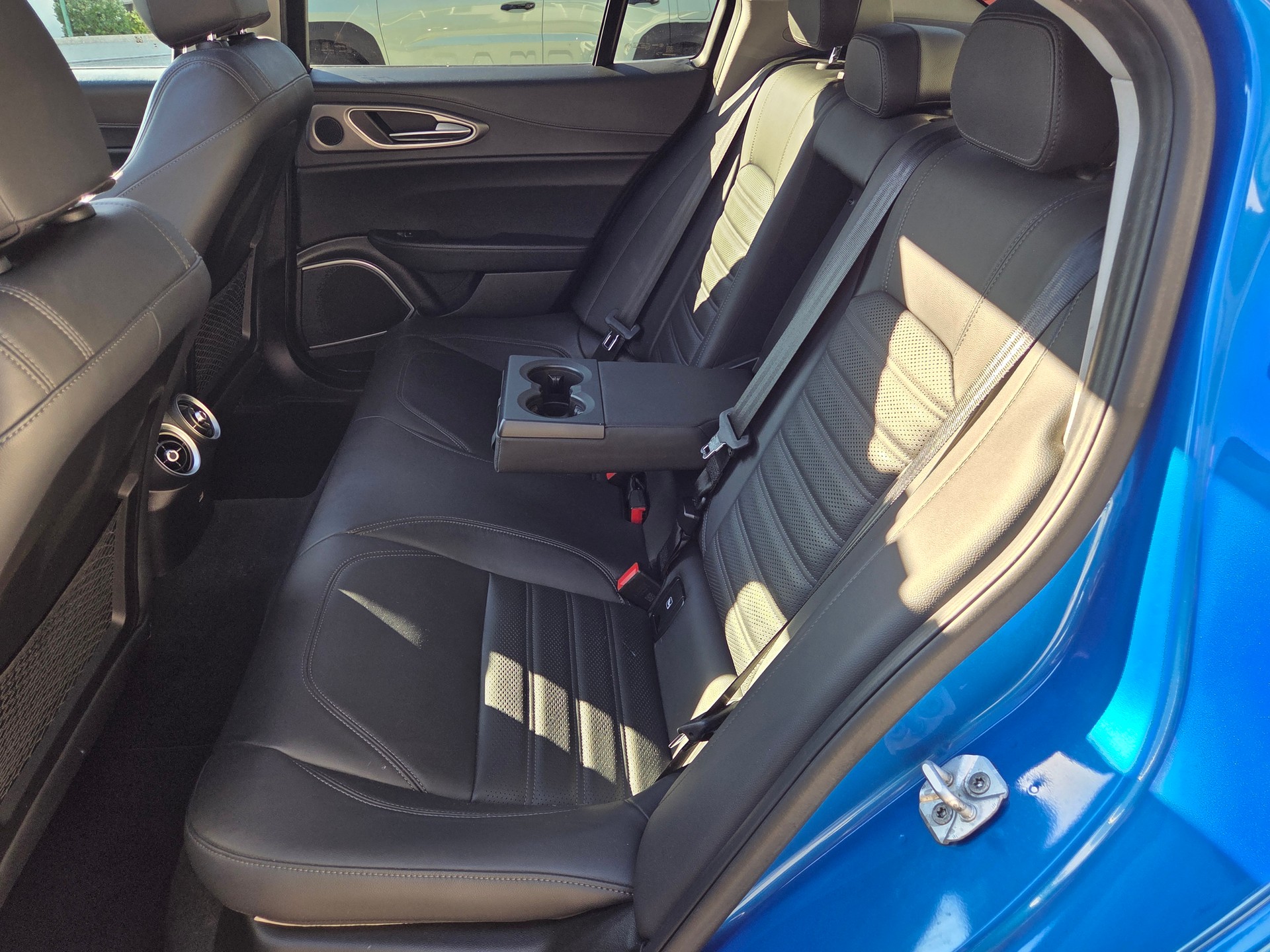 ALFA ROMEO Giulia 2.0 Veloce Q4 Automatic-image-10