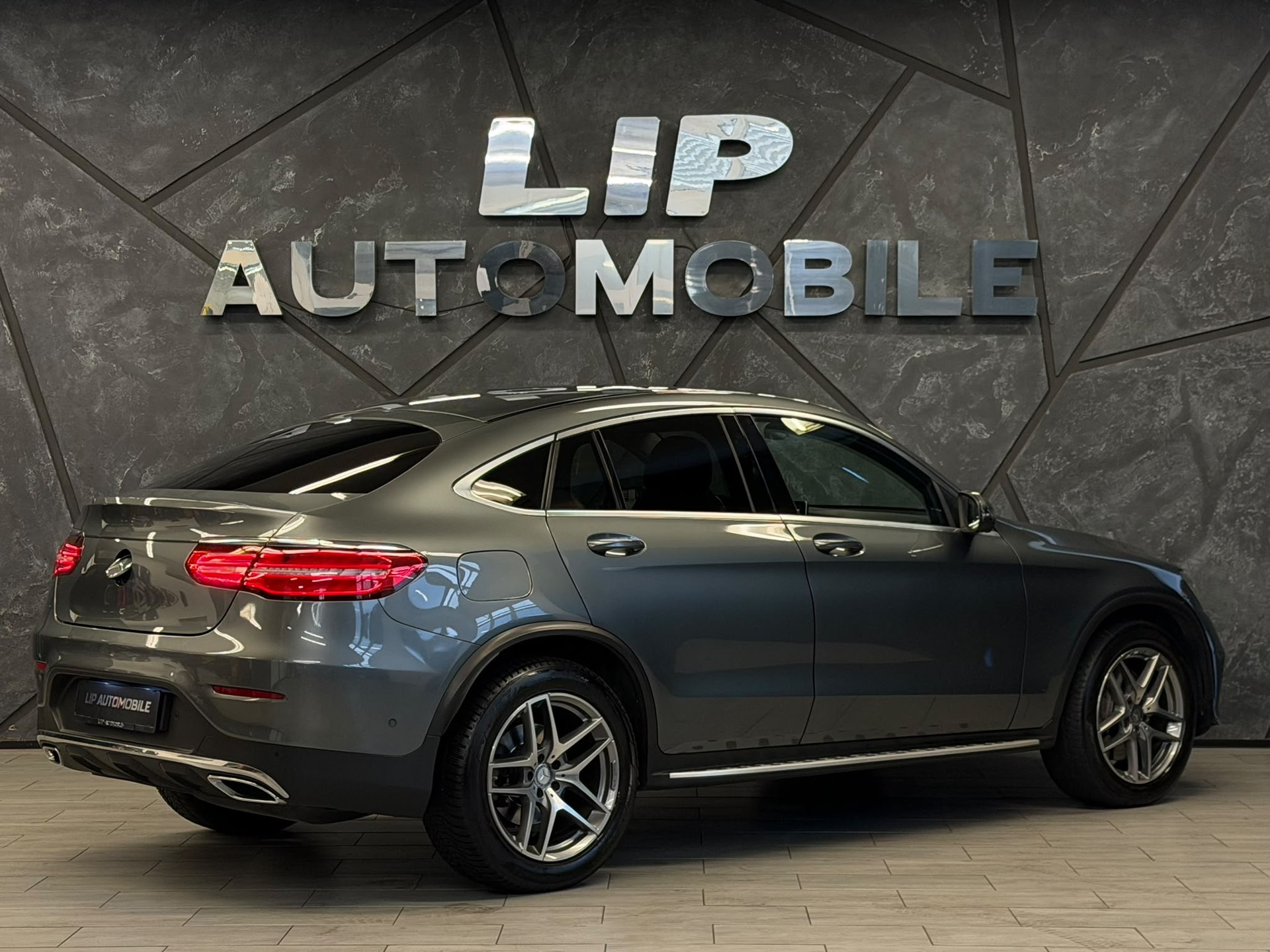 MERCEDES-BENZ GLC Coupé 250 d AMG Line 4Matic 9G-Tronic-image-13