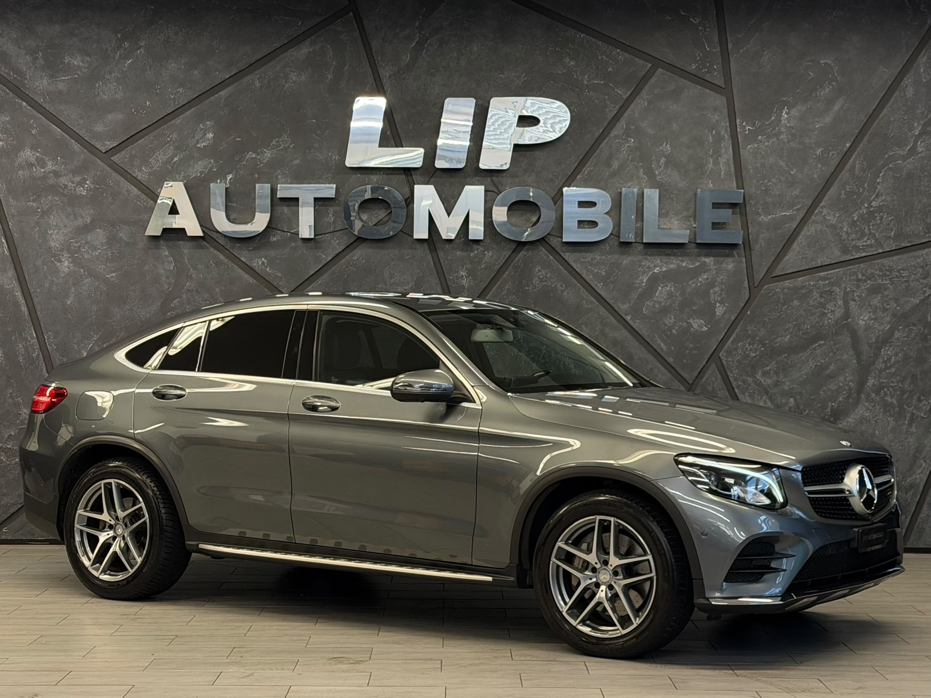 MERCEDES-BENZ GLC Coupé 250 d AMG Line 4Matic 9G-Tronic-image-2