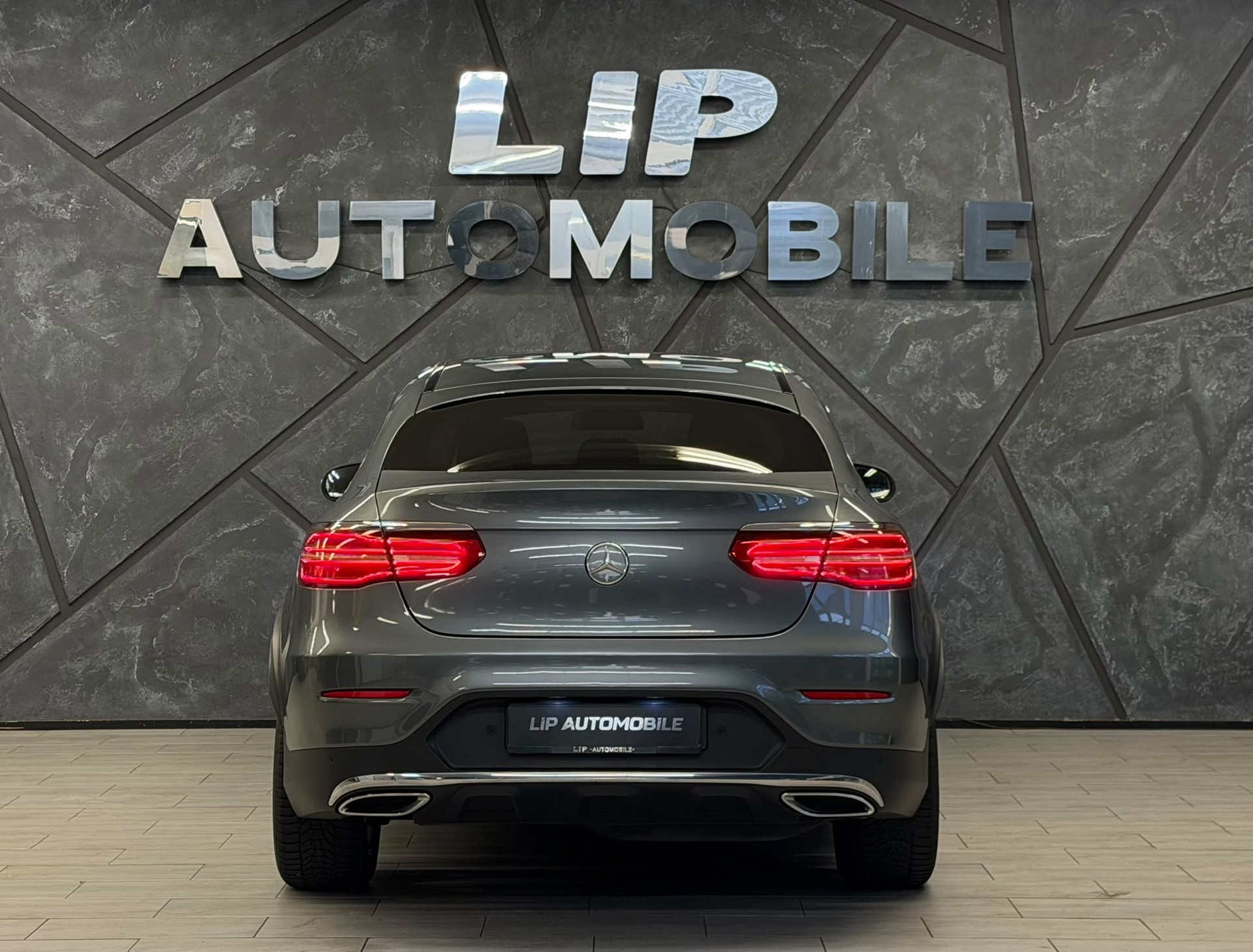 MERCEDES-BENZ GLC Coupé 250 d AMG Line 4Matic 9G-Tronic-image-6