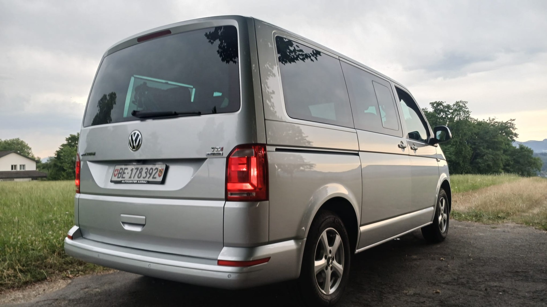 VW T6 Multivan 2.0 TDI Highline Liberty DSG-image-2