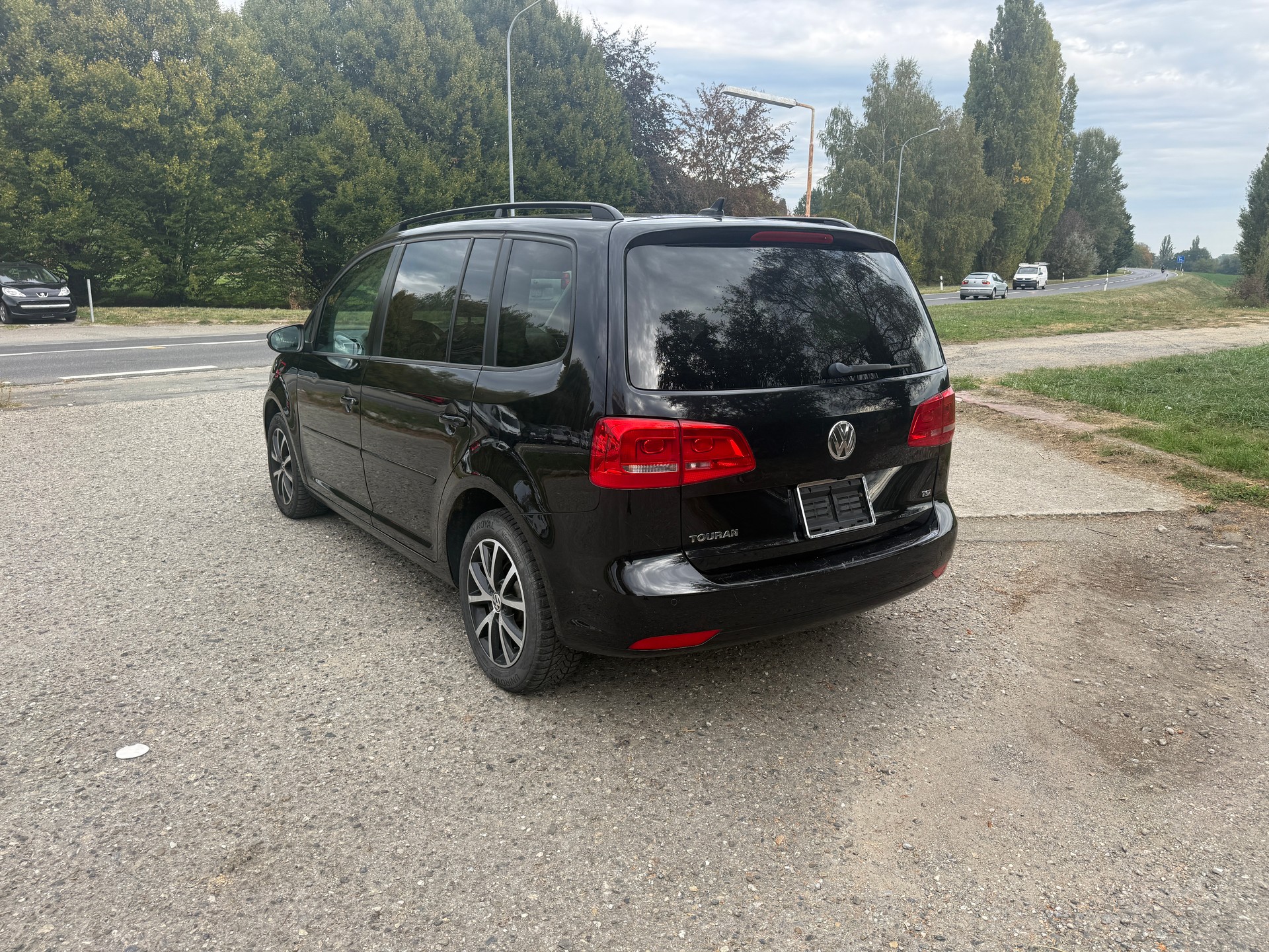 VW Touran 1.4 TSI Design DSG-image-5