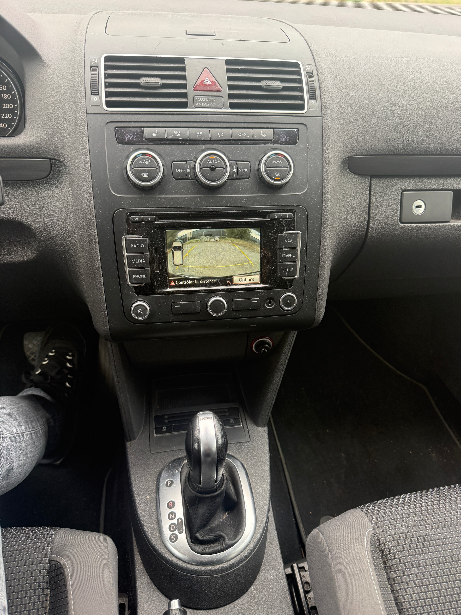 VW Touran 1.4 TSI Design DSG-image-11