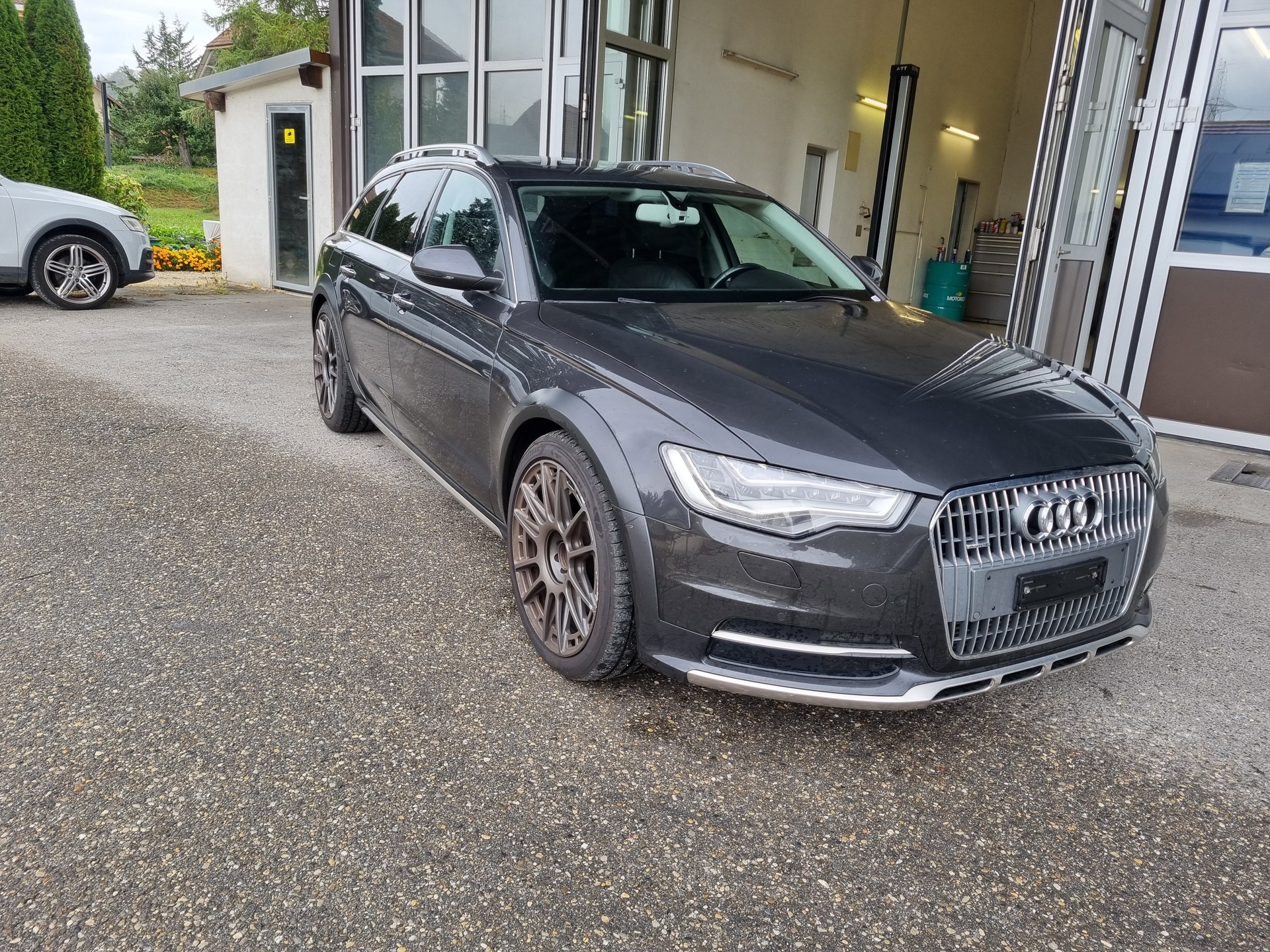 AUDI A6 allroad 3.0 BiTDI V6 quattro tiptronic-image-1