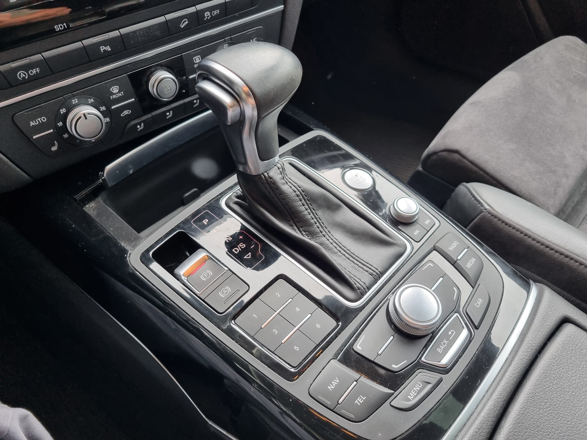 AUDI A6 allroad 3.0 BiTDI V6 quattro tiptronic-image-16