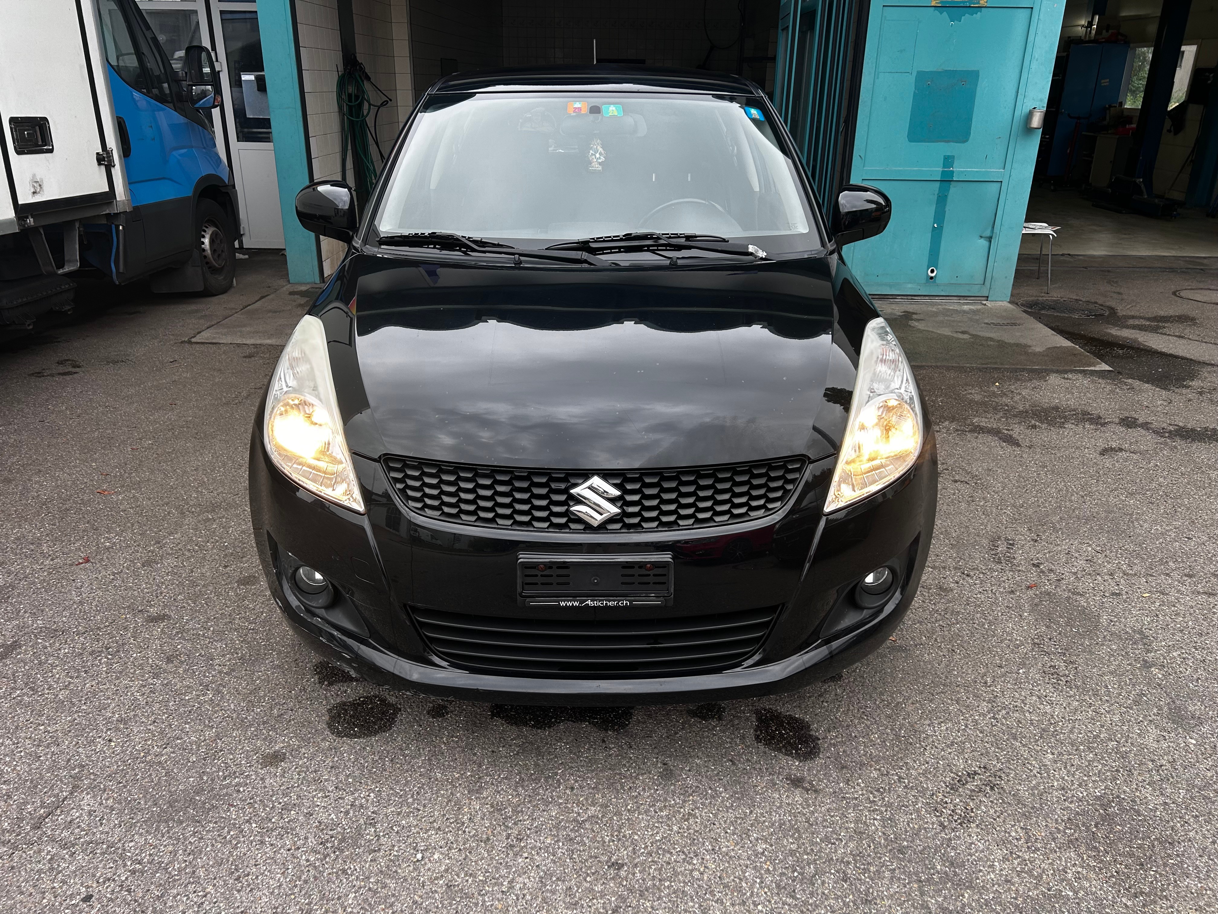 Car photo