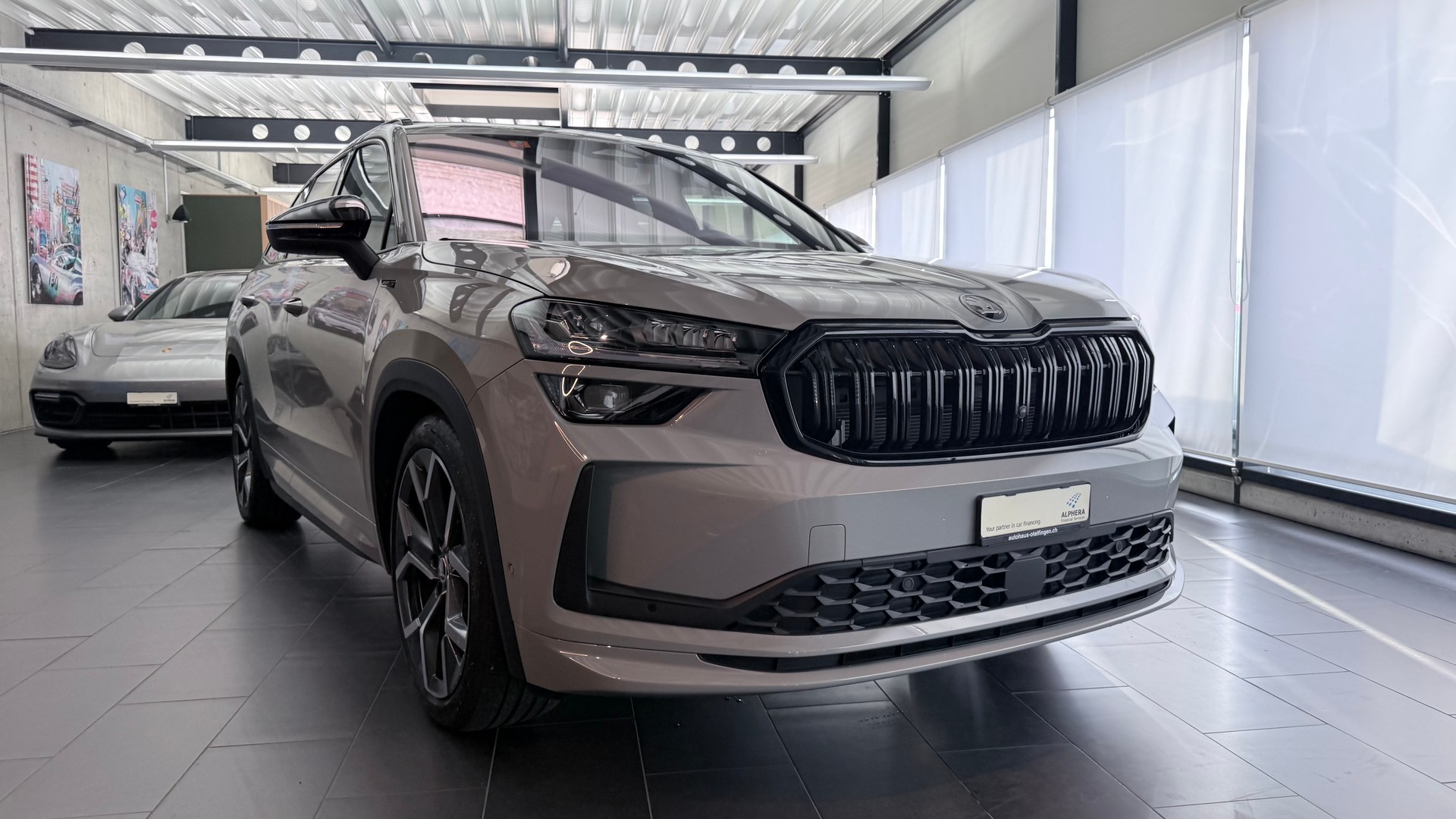 SKODA Kodiaq 2.0 TDI SportLine-image-2