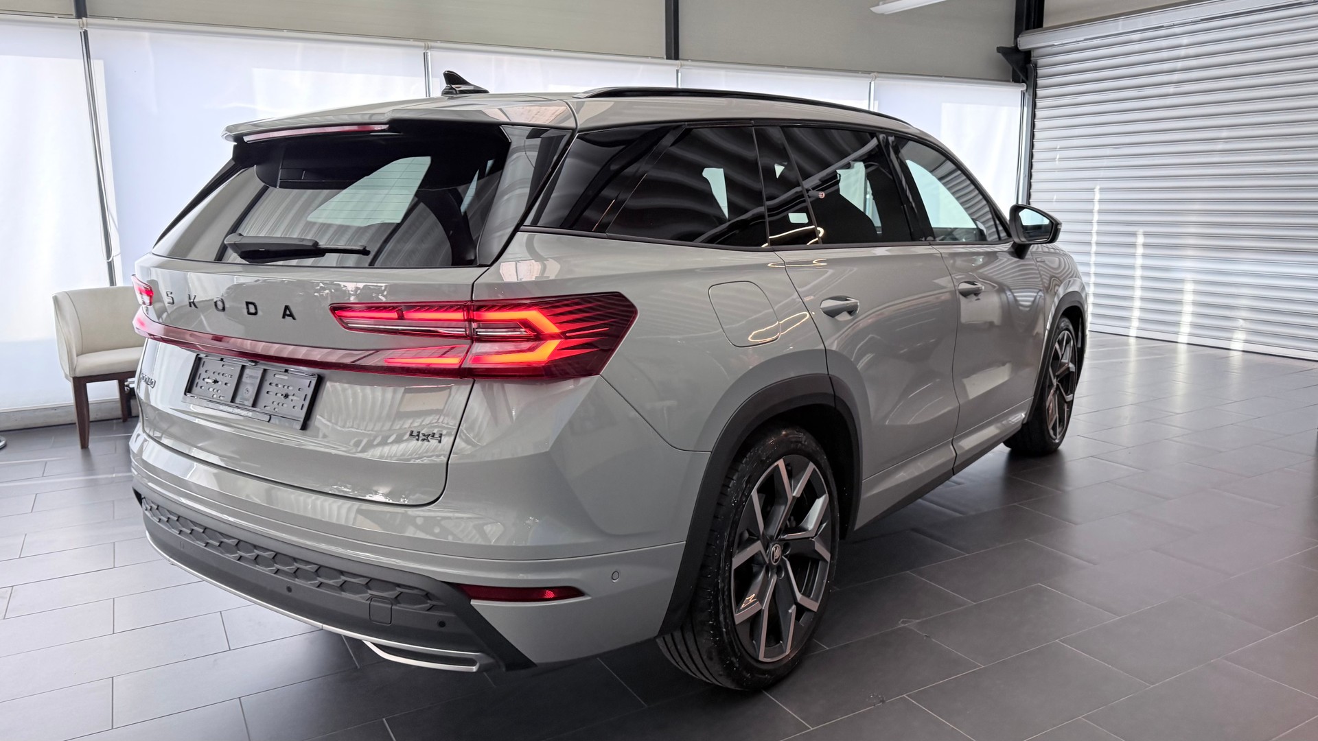 SKODA Kodiaq 2.0 TDI SportLine-image-24