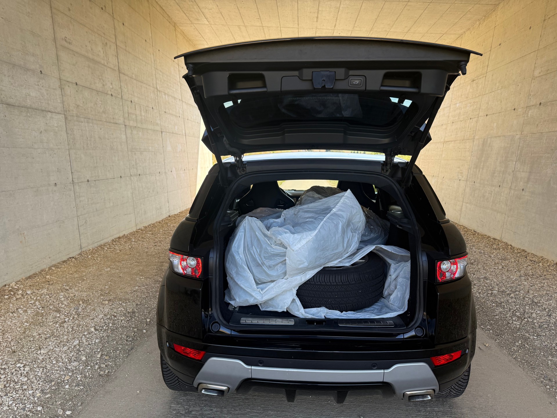 LAND ROVER Range Rover Evoque 2.2 SD4 Pure AT6-image-10