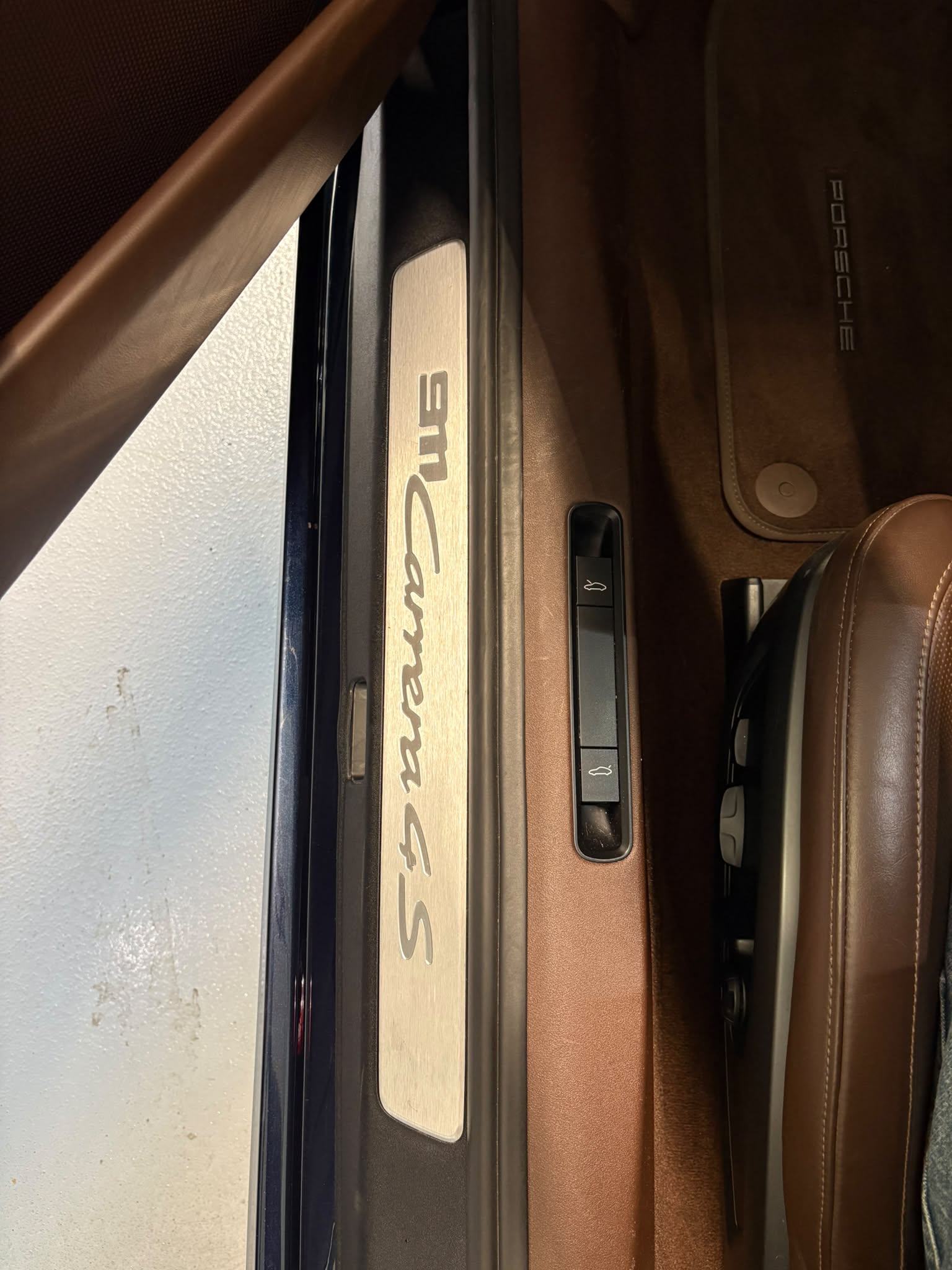PORSCHE 911 Carrera 4S PDK-image-14