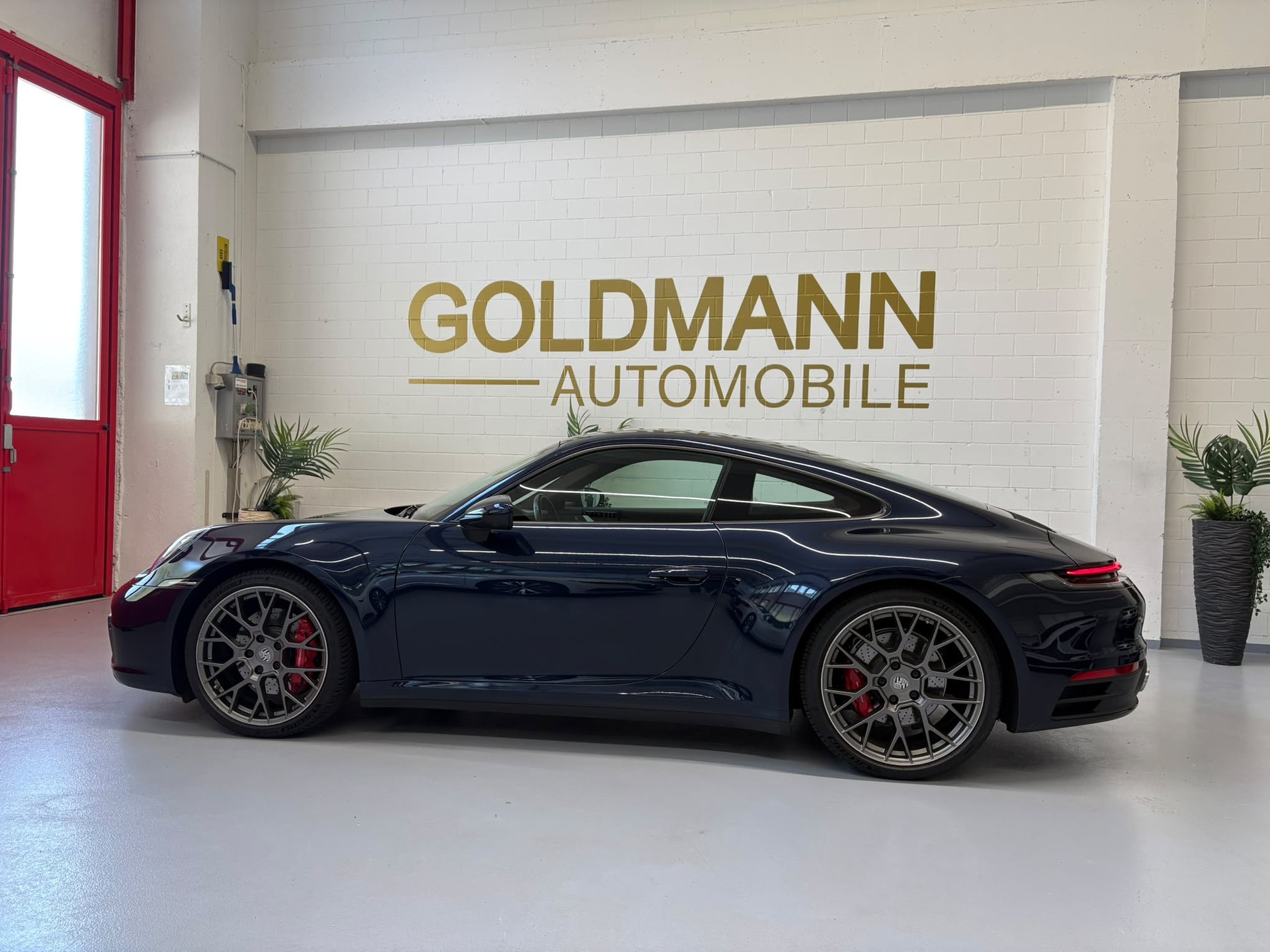 PORSCHE 911 Carrera 4S PDK-showroom-element-1