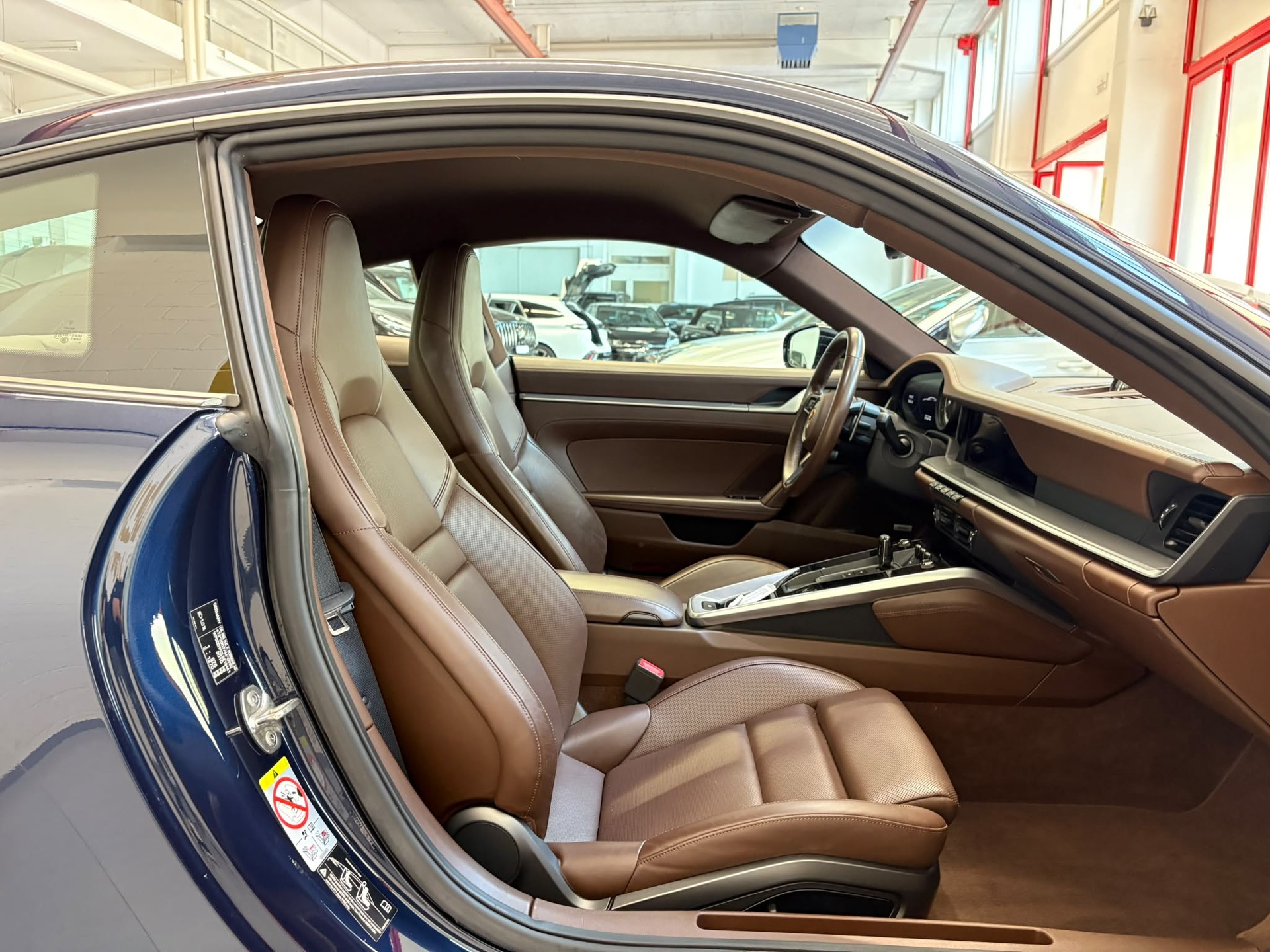 PORSCHE 911 Carrera 4S PDK-image-8