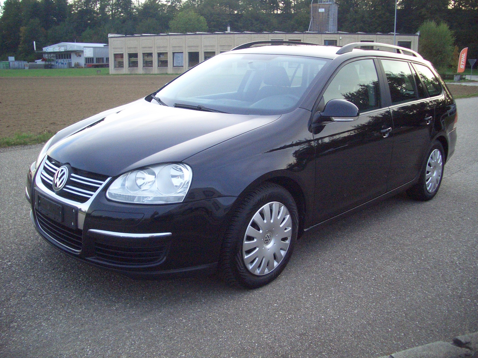 VW Golf Variant 1.4 TSI Trendline-image-3