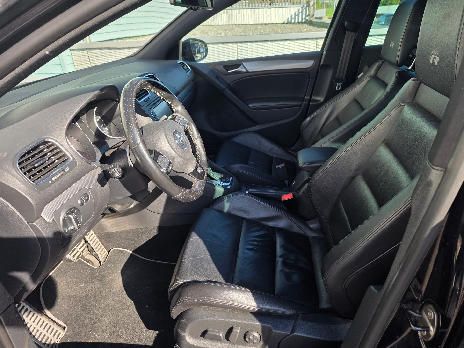 VW Golf 2.0 TSI R 4Motion DSG ☆☆☆ MFK 17.06.2026 ☆☆☆ Eintreffdatum ca. 26.10. ☆☆☆ DSG frisch revidiert ☆☆☆-image-2