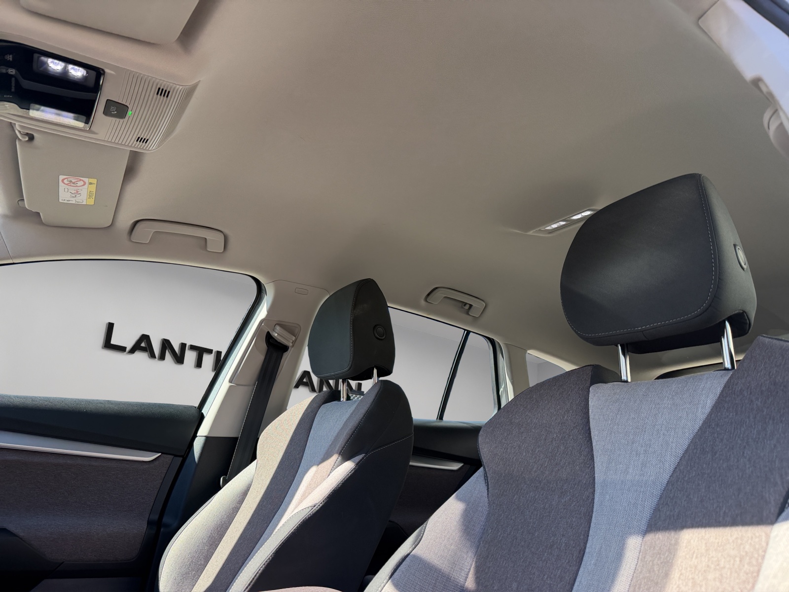 SKODA Enyaq iV 80x-image-15