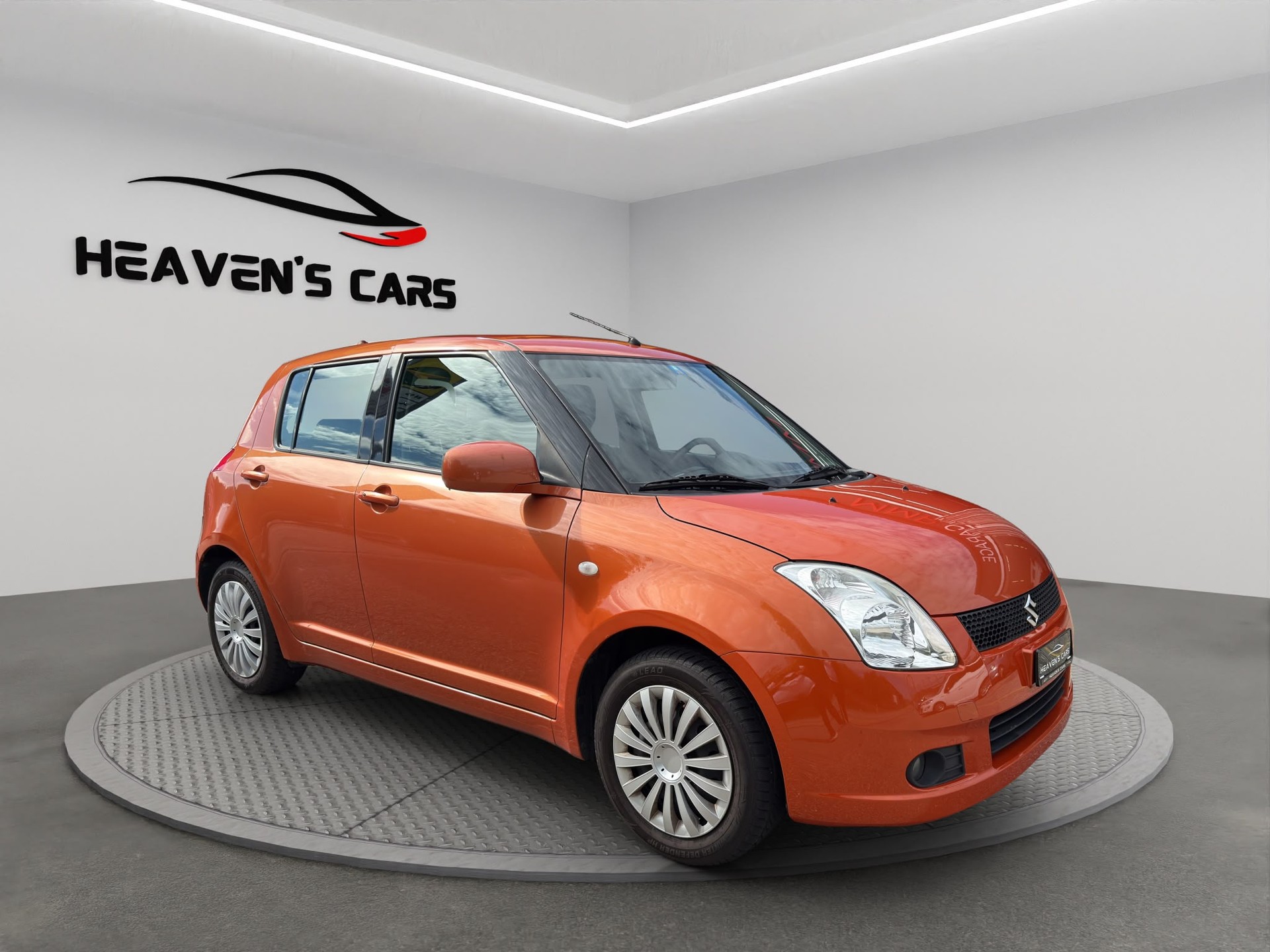 SUZUKI Swift 1.3i 16V GL Top-image-0
