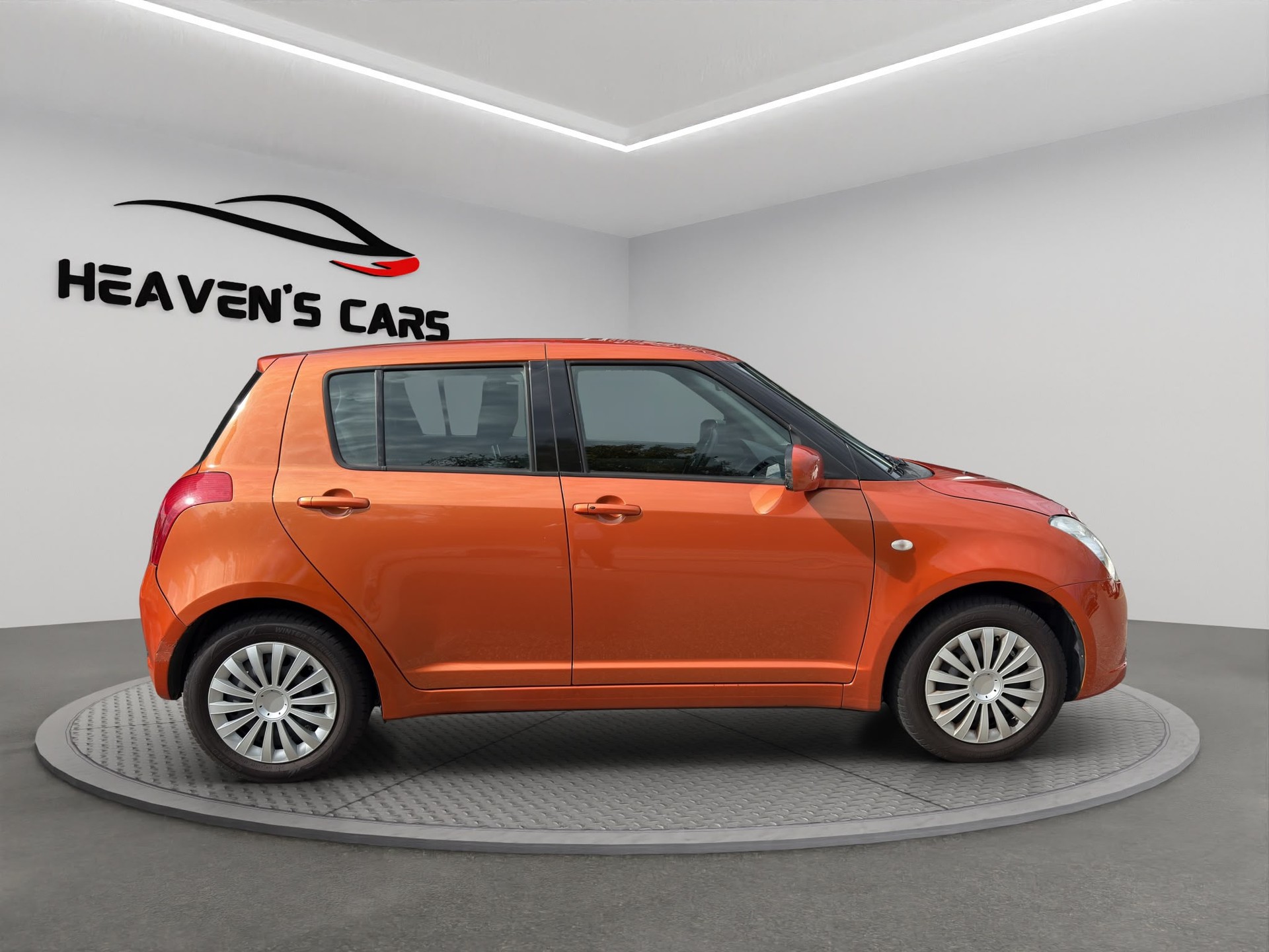 SUZUKI Swift 1.3i 16V GL Top-image-2