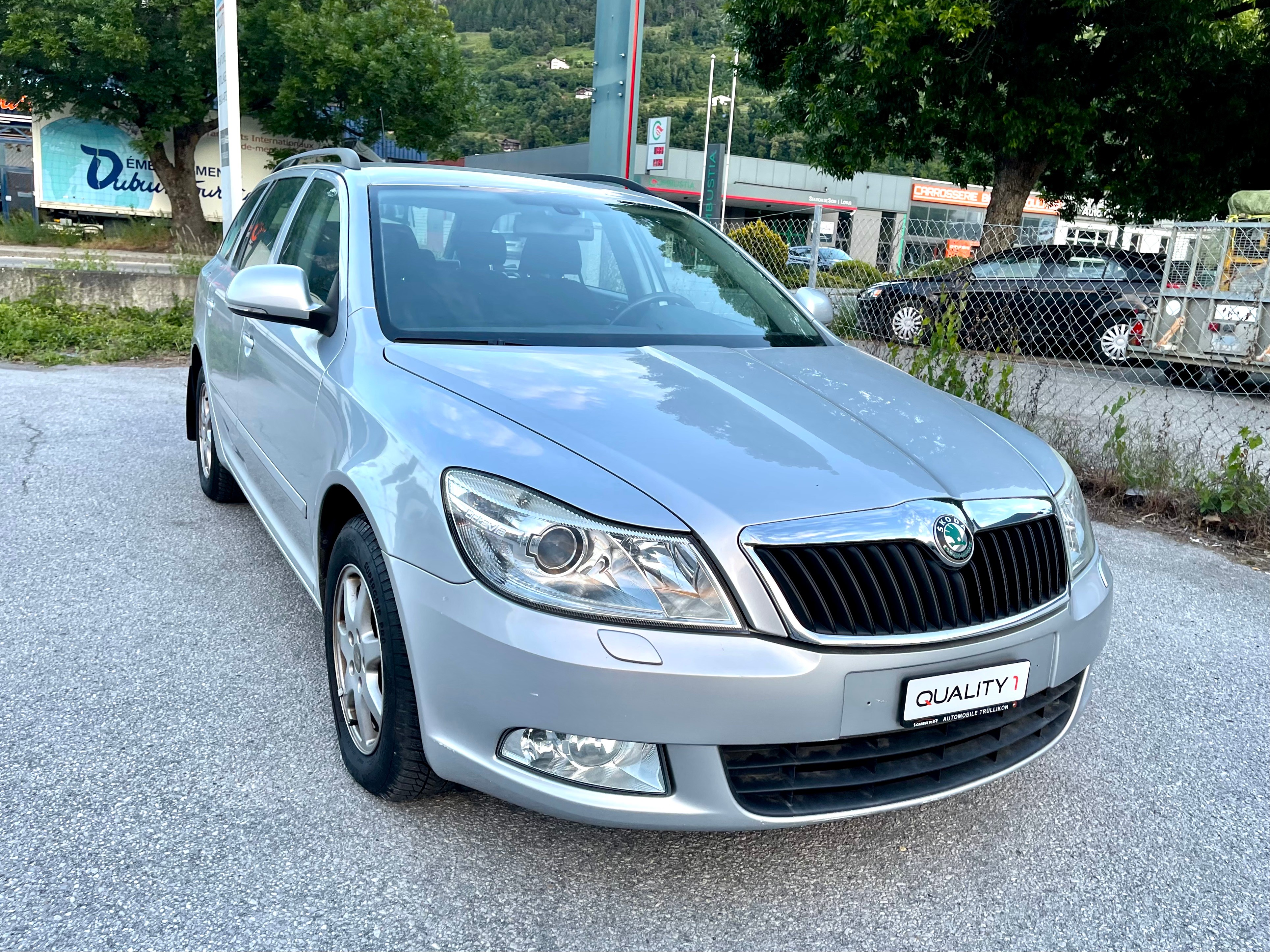 Car photo