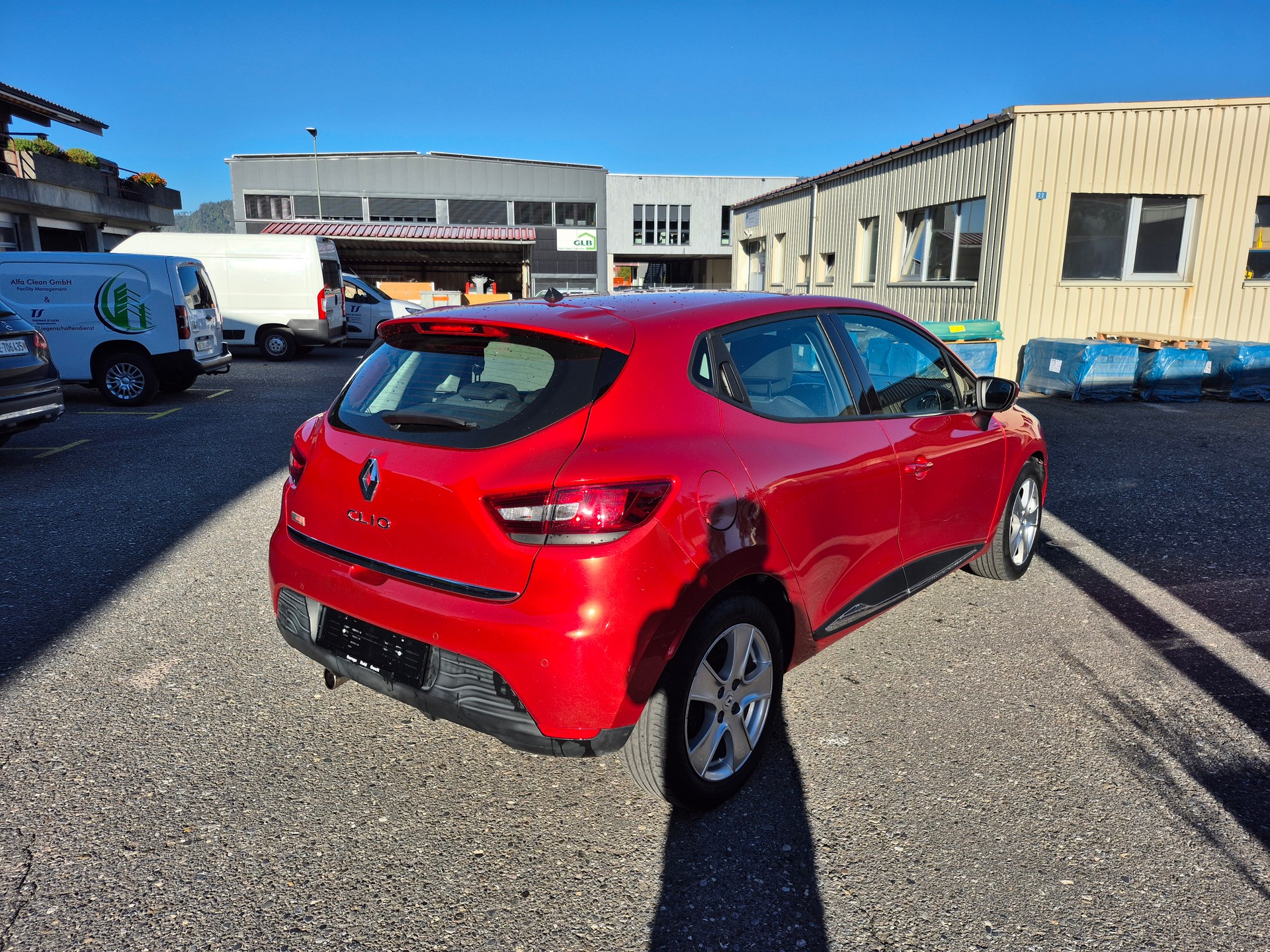 RENAULT Clio 1.2 16V T Swiss Edition EDC-image-4